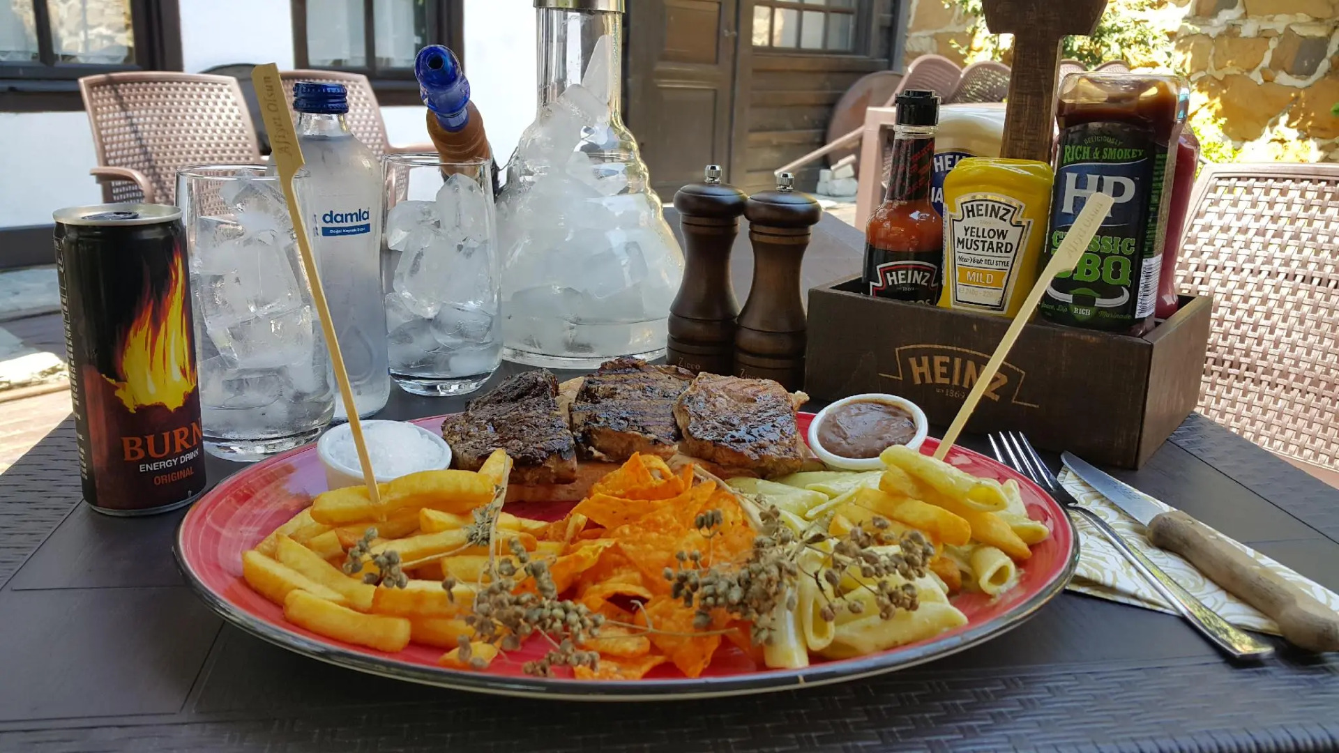 Toprakçiler Mansion