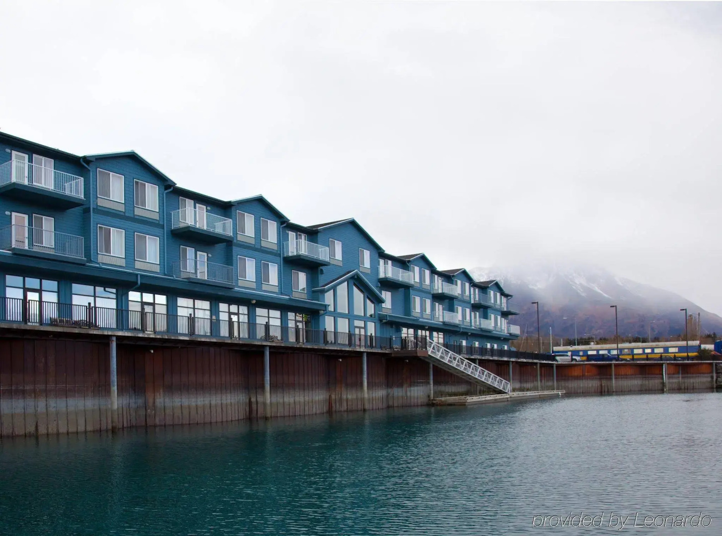 Holiday Inn Express SEWARD HARBOR