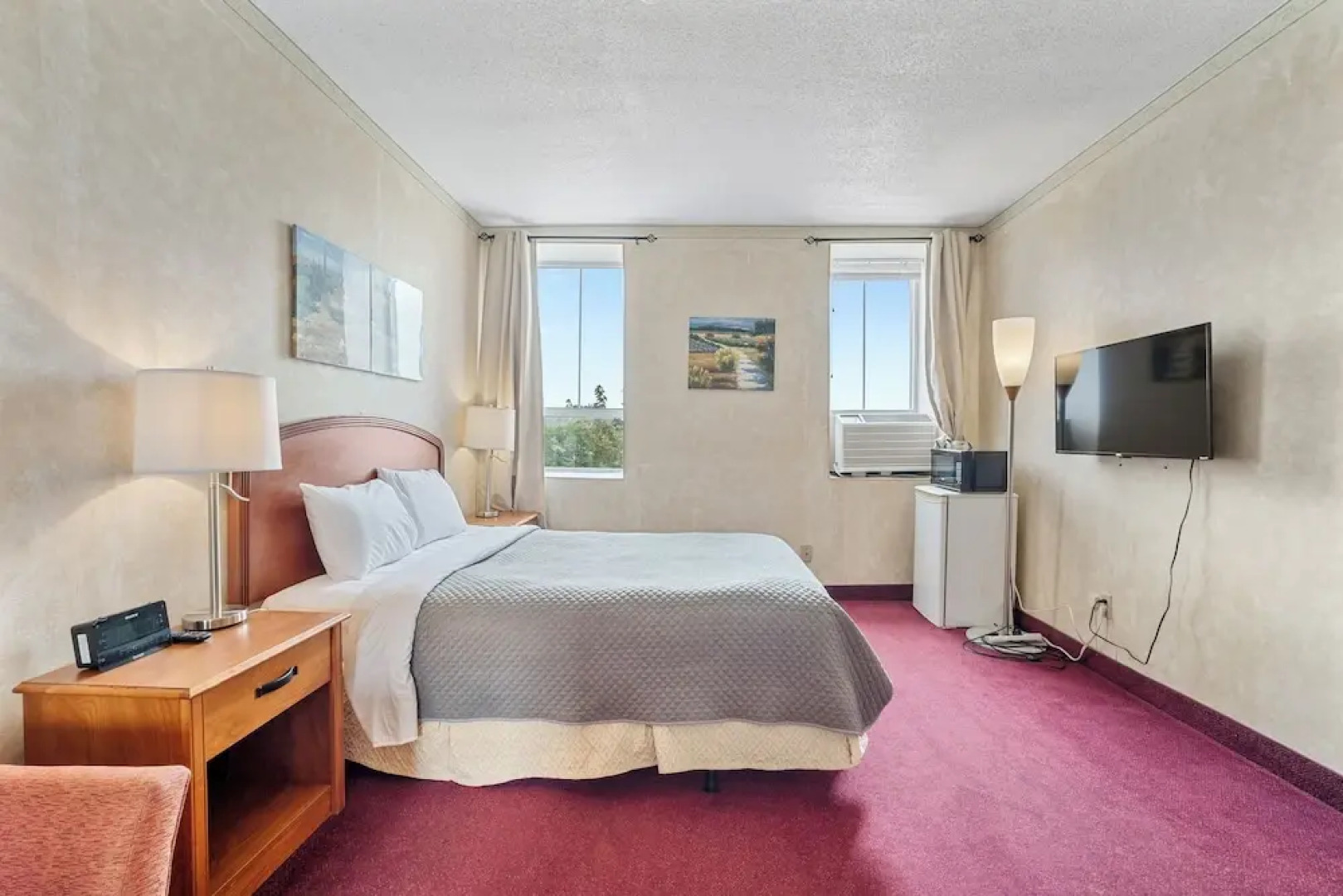 Royal Inn and Suites at Guelph