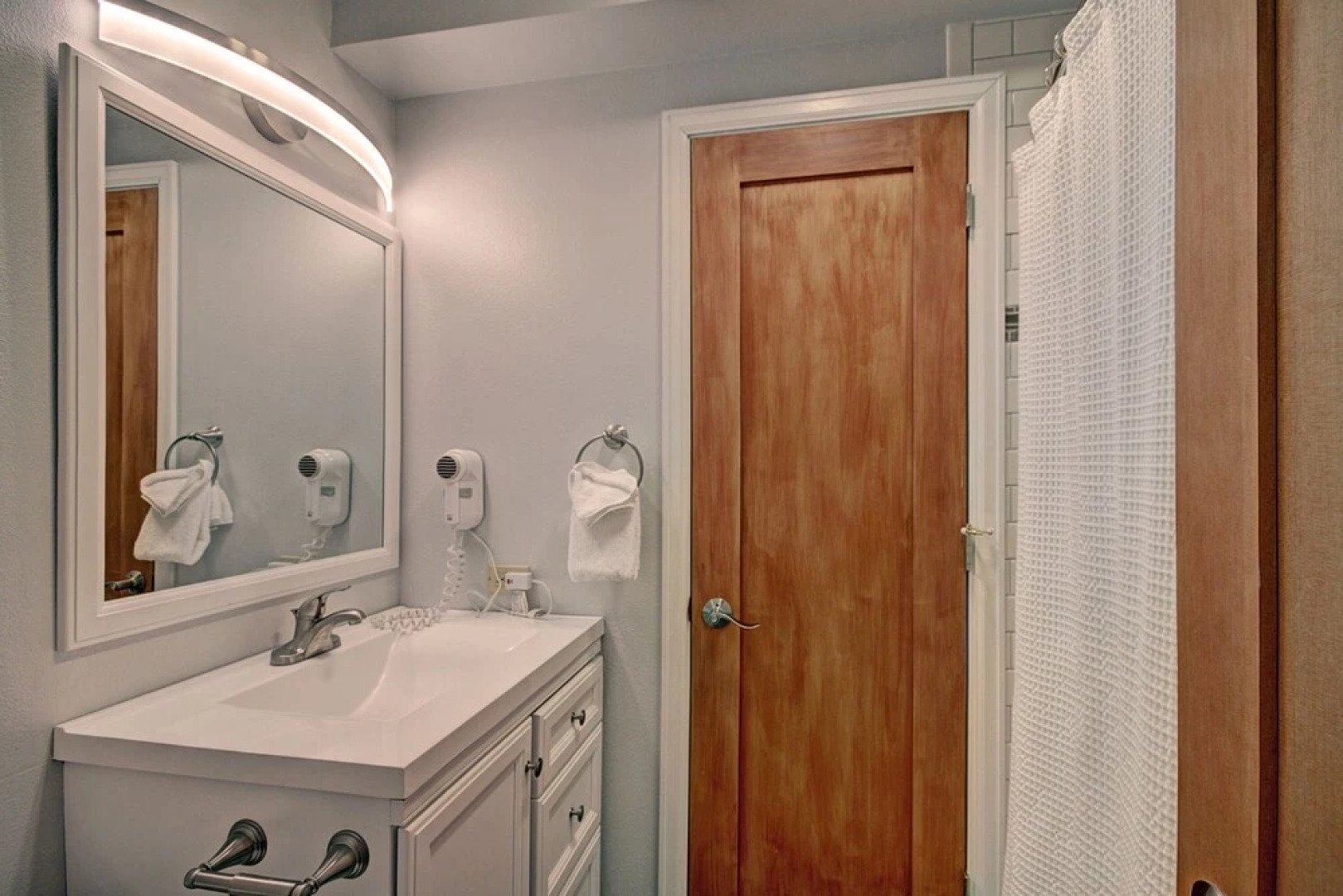 Perfectly Located 2 Story 2br 2ba Close To Lifts + Downtown 1 Bedroom Condo by RedAwning