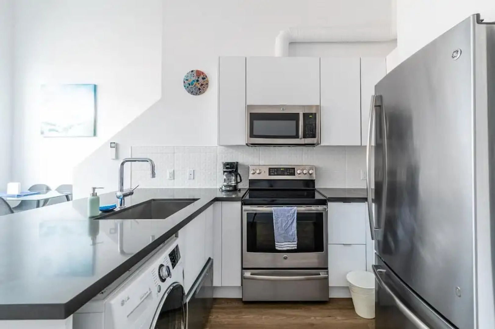 2BR 2storey Loft Free Parking Gym