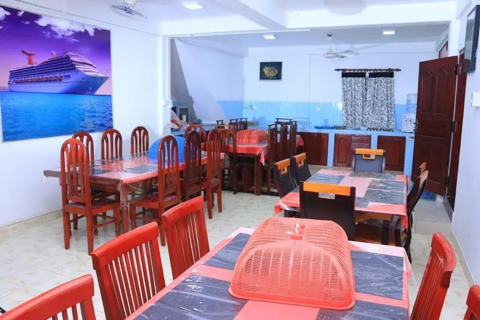 Gandhi Guest House & White Palace