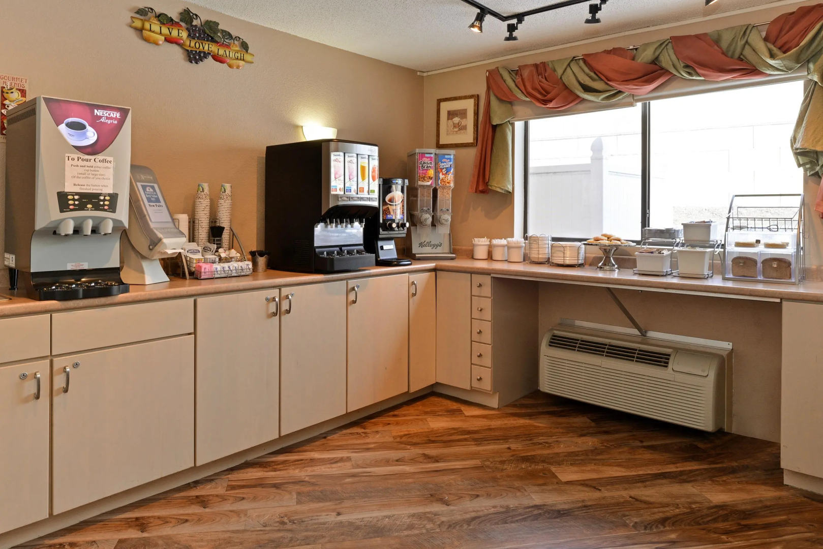 Americas Best Value Inn New Paltz