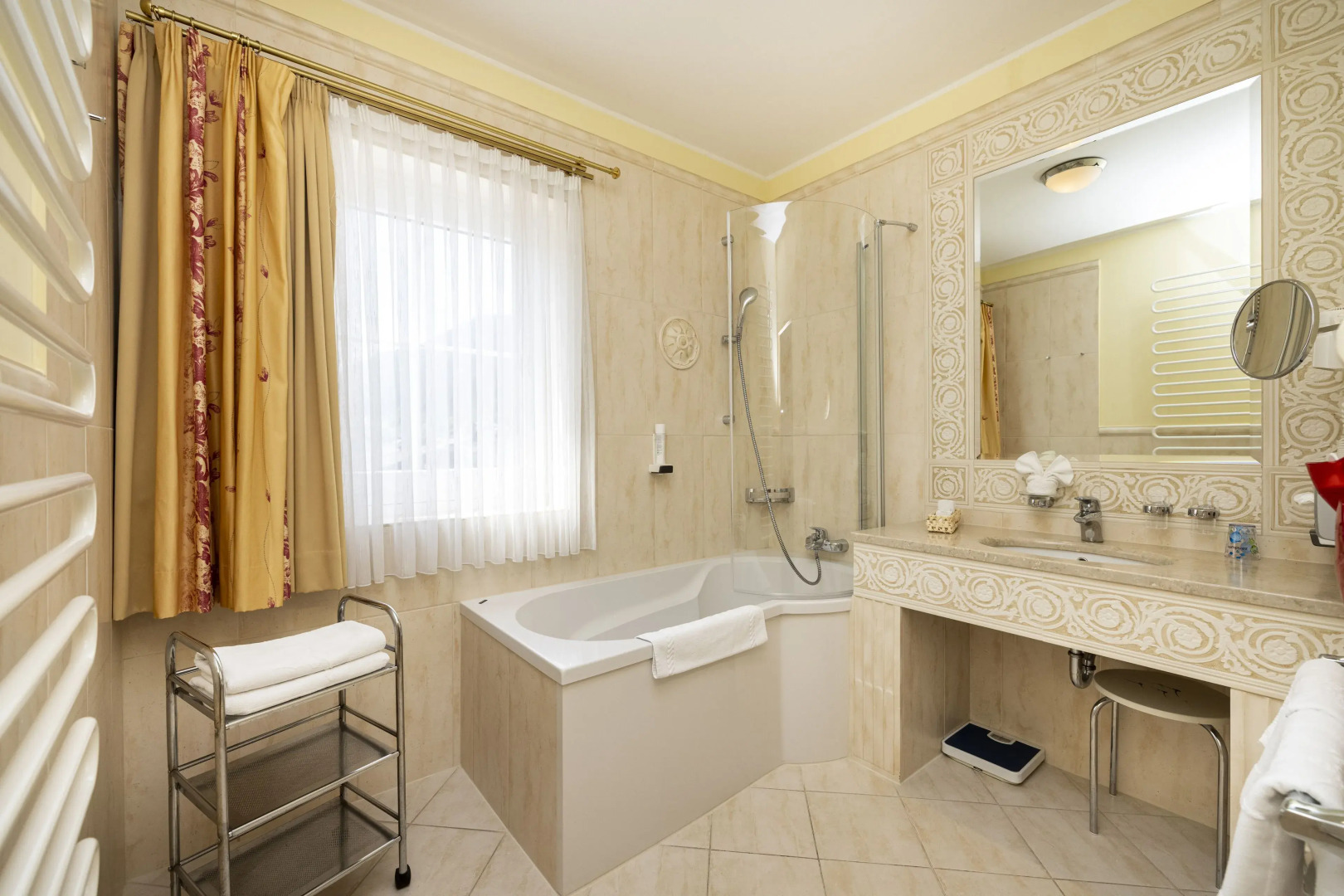 Schlosshotel Lacknerhof