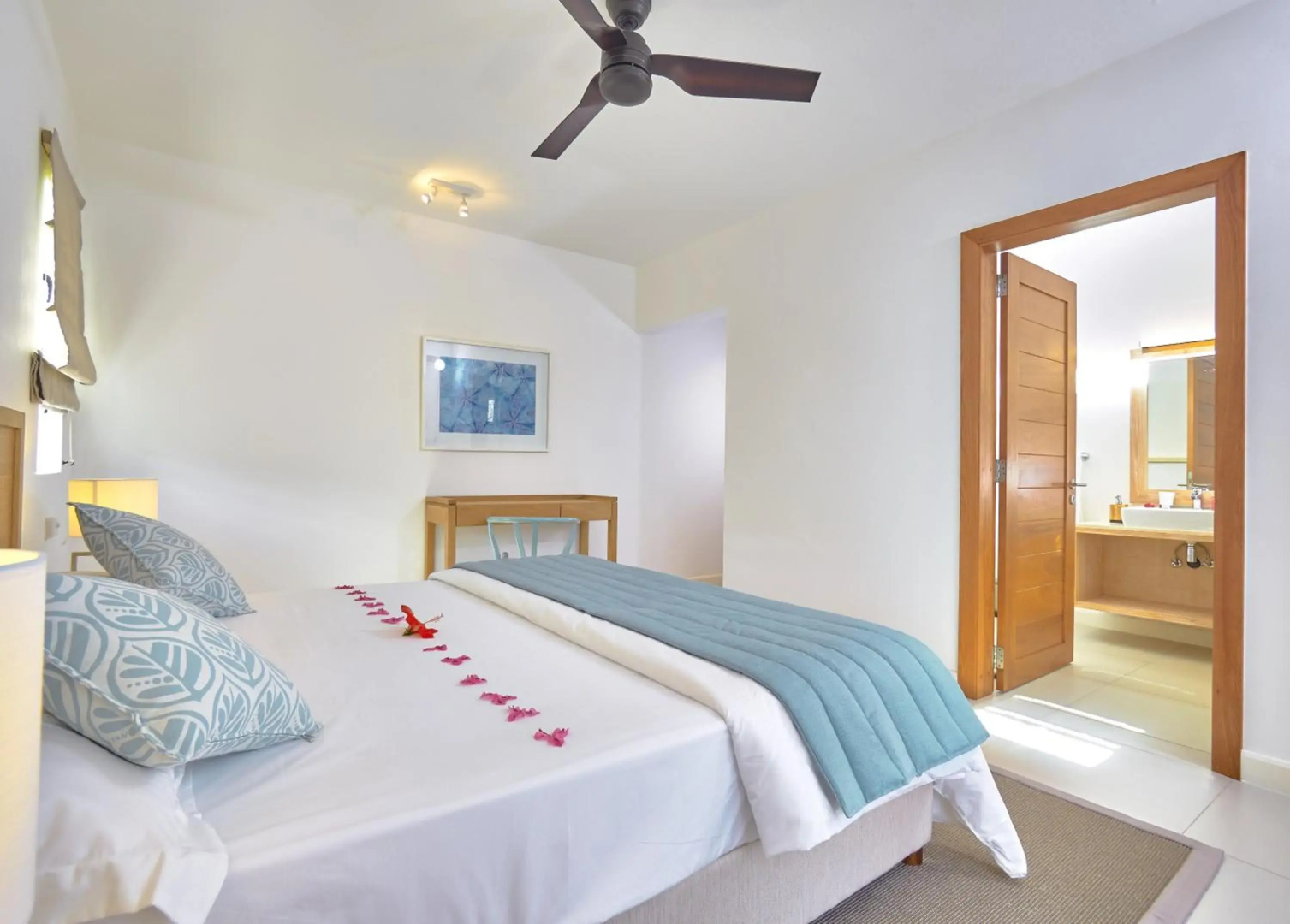 Corail Bleu Private Pool & Garden Villas with LOV