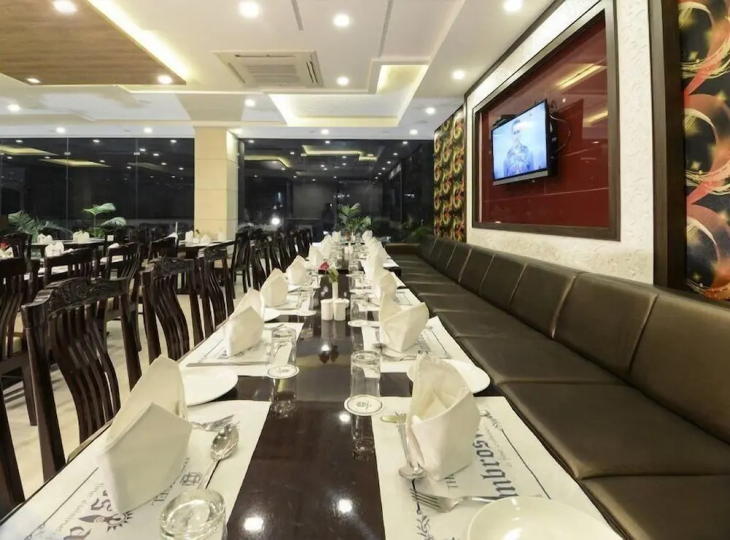 Hotel Heaven Resorts