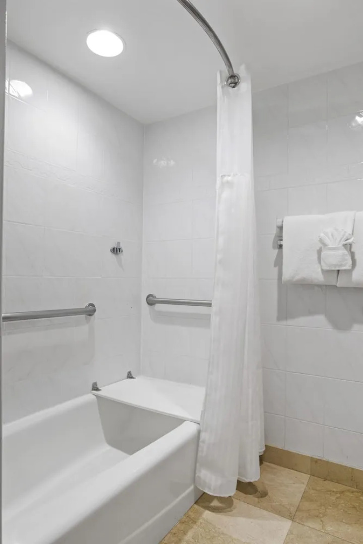 Reefhouse Resort & Marina