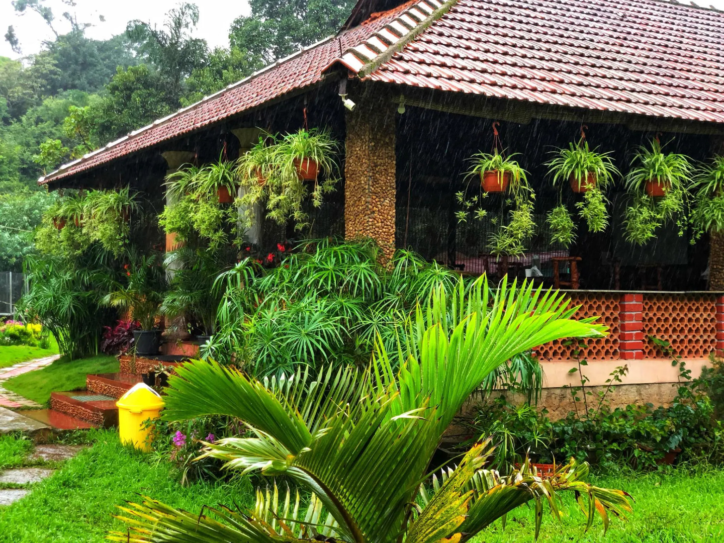 Streamedge Sakleshpur