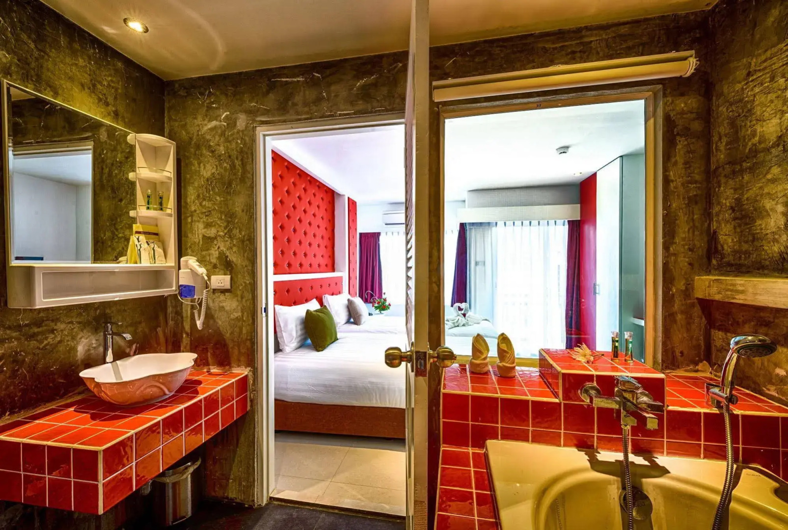 Raha Gold Residence Patong