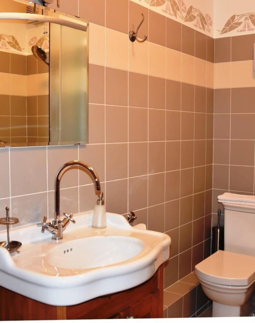 Altun Estate Hotel Lake House