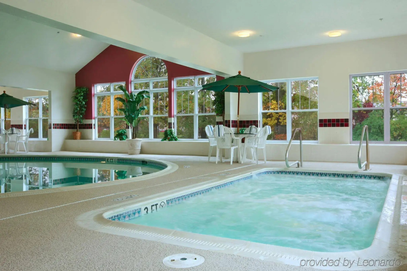 Holiday Inn Express & Suites Columbus Airport East by IHG