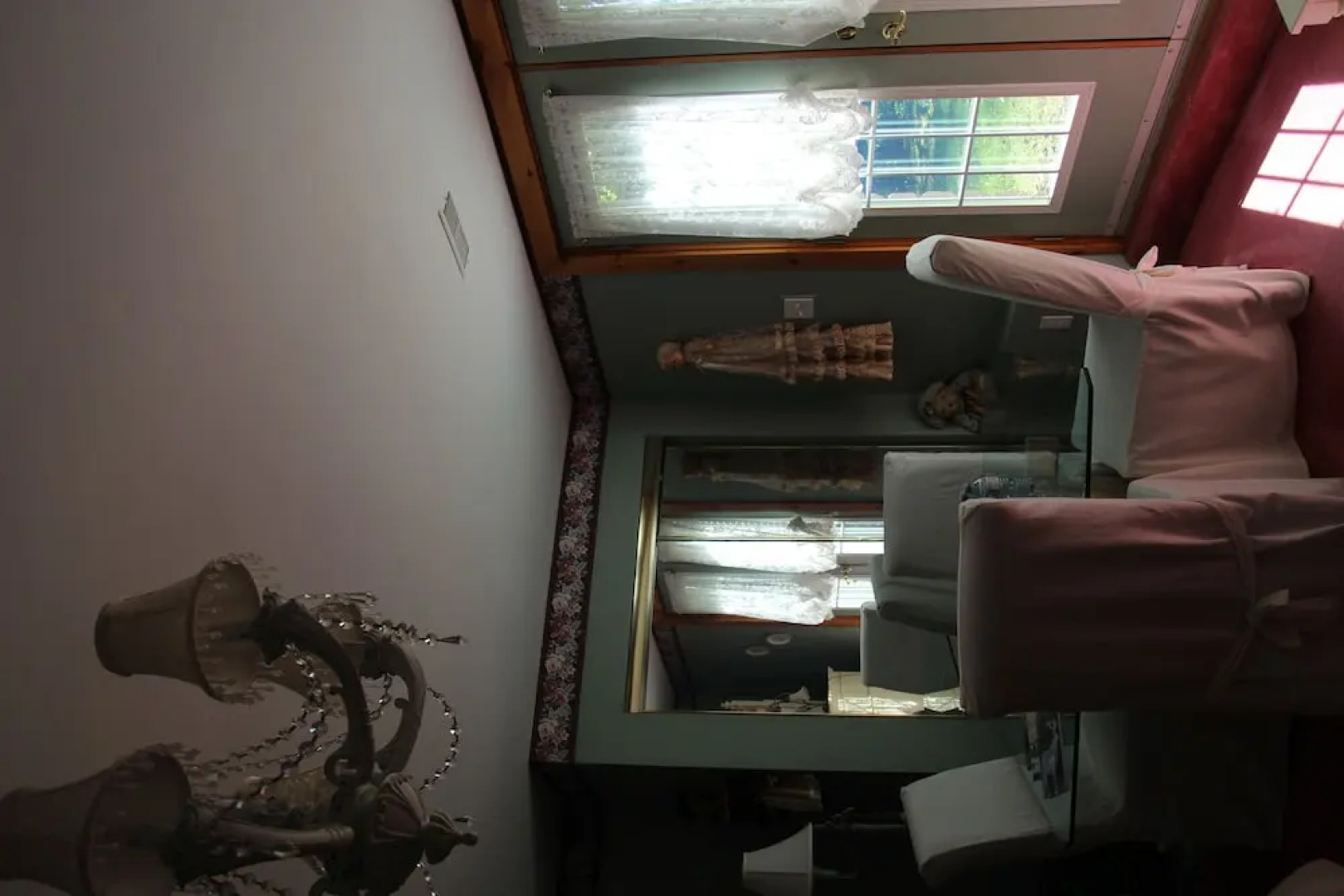 Jewel on the Hill Bed & Breakfast