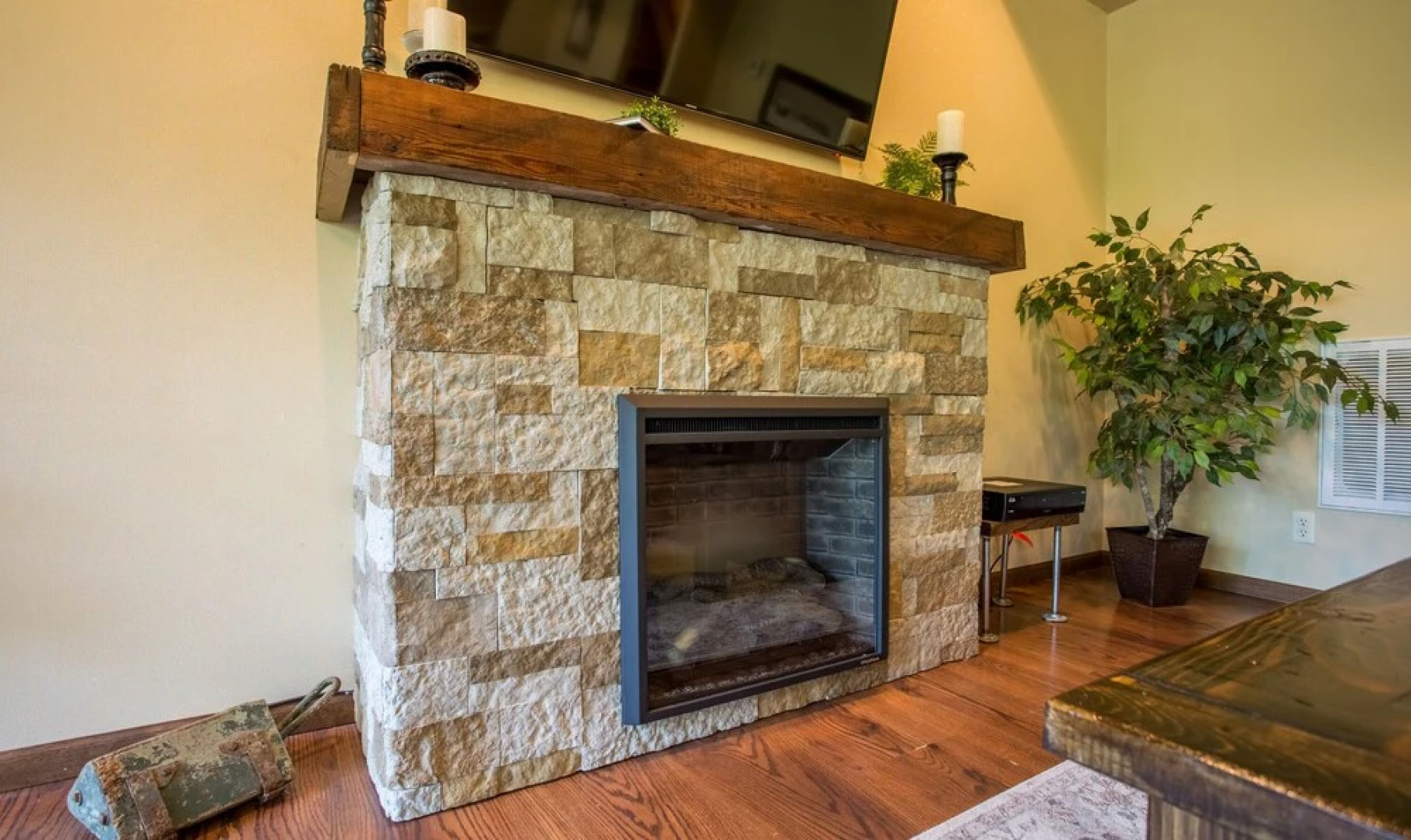 Ozarks Outdoor Legacy by RedAwning