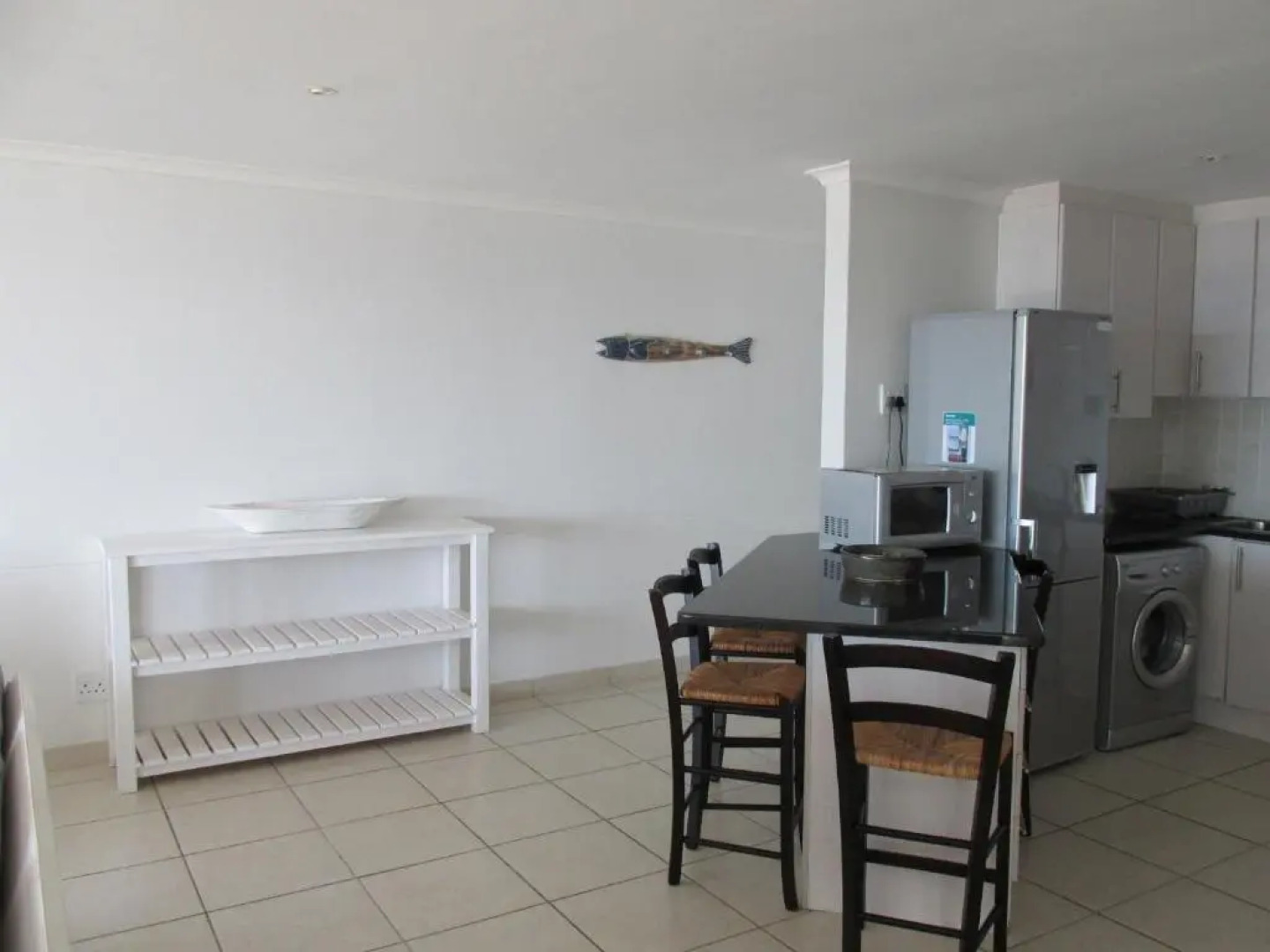 Point Village Accommodation - Linda