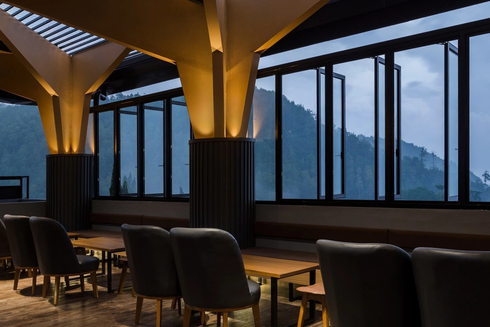 Allura Azana Resort Tawangmangu