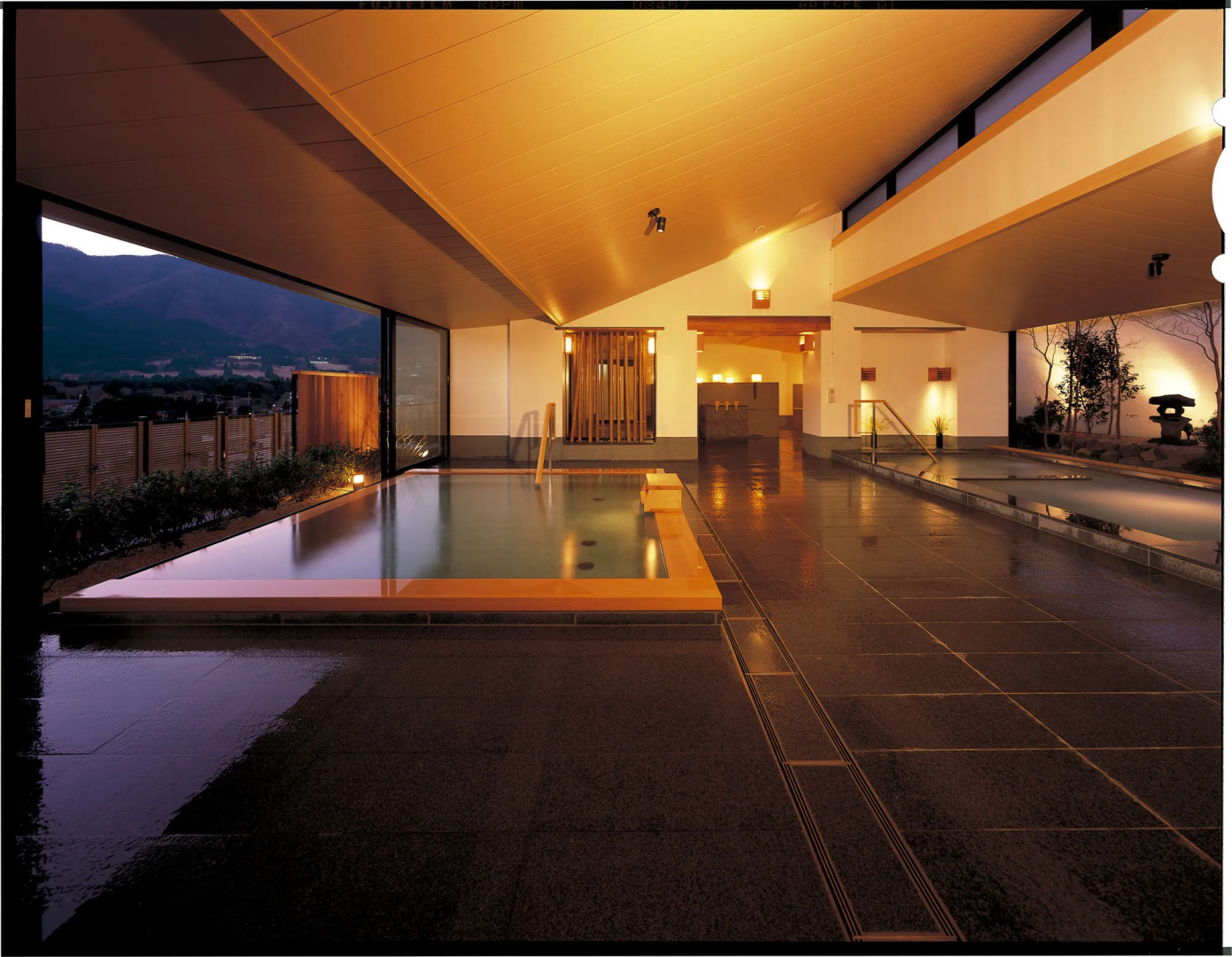 Hotel Harvest Hakone Koushien