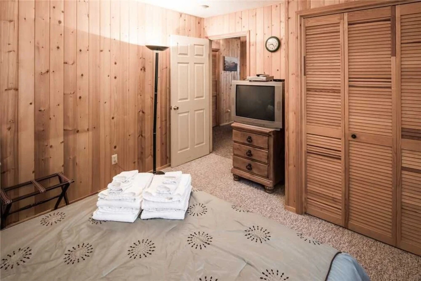 123 Rising Hill - Two Bedroom Cabin