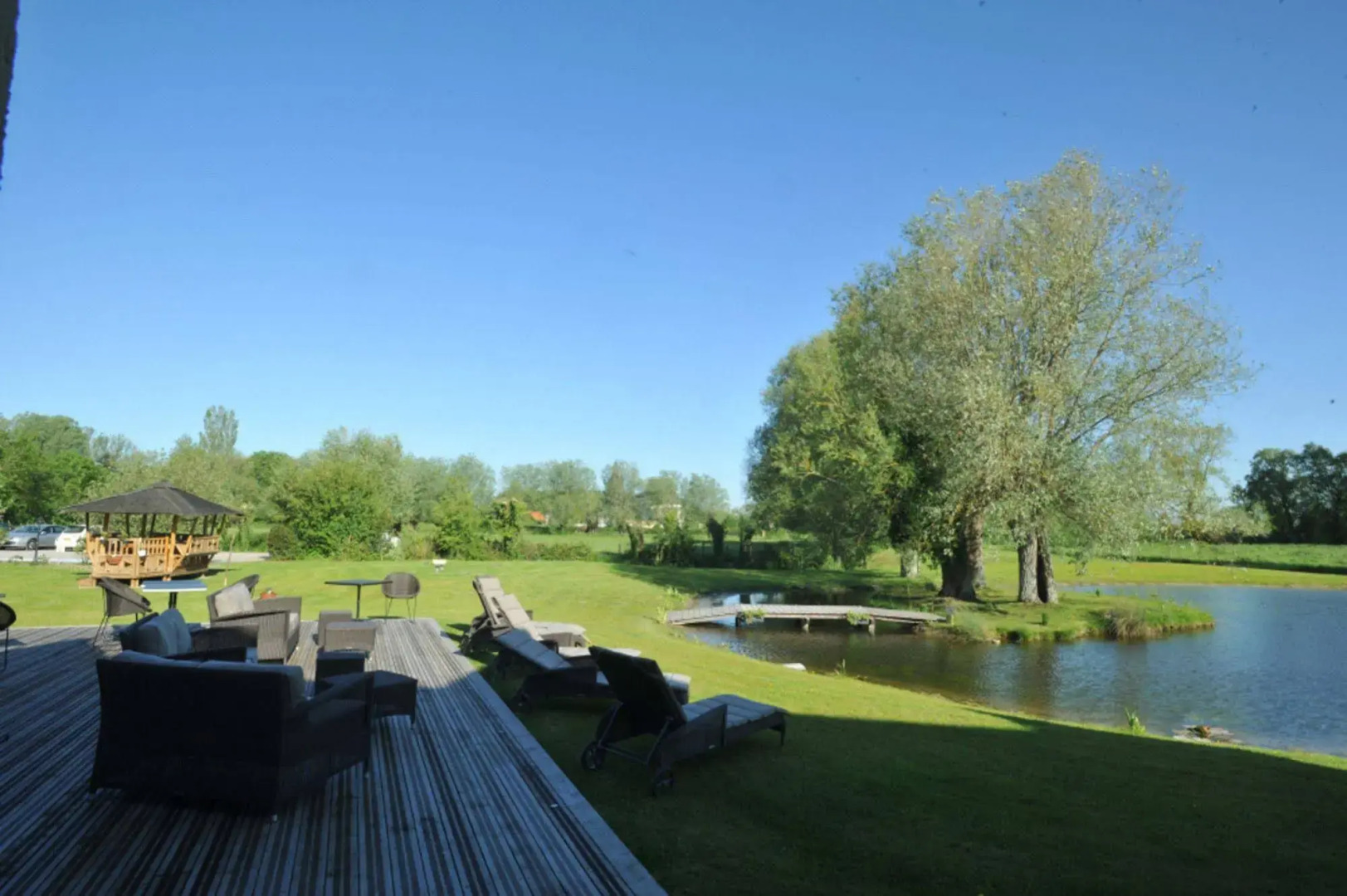 Hôtel Spa & Restaurant Les Saules