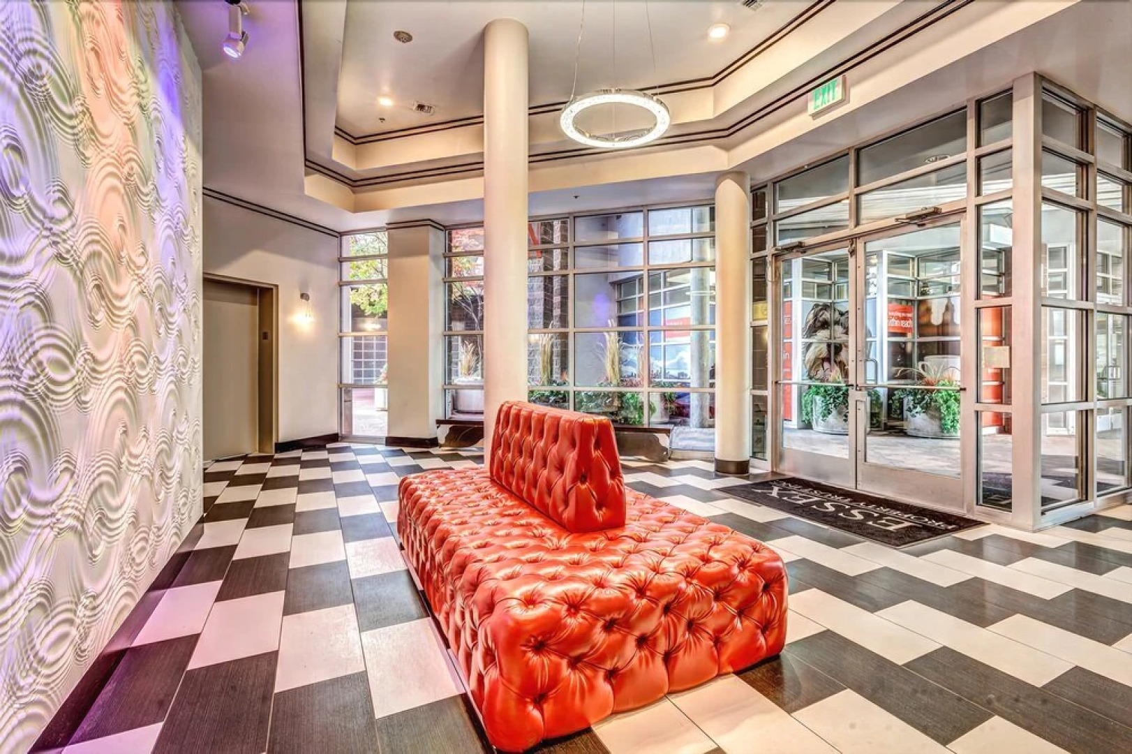 Fountain Court Jewel Suite - Two Bedroom Apartment