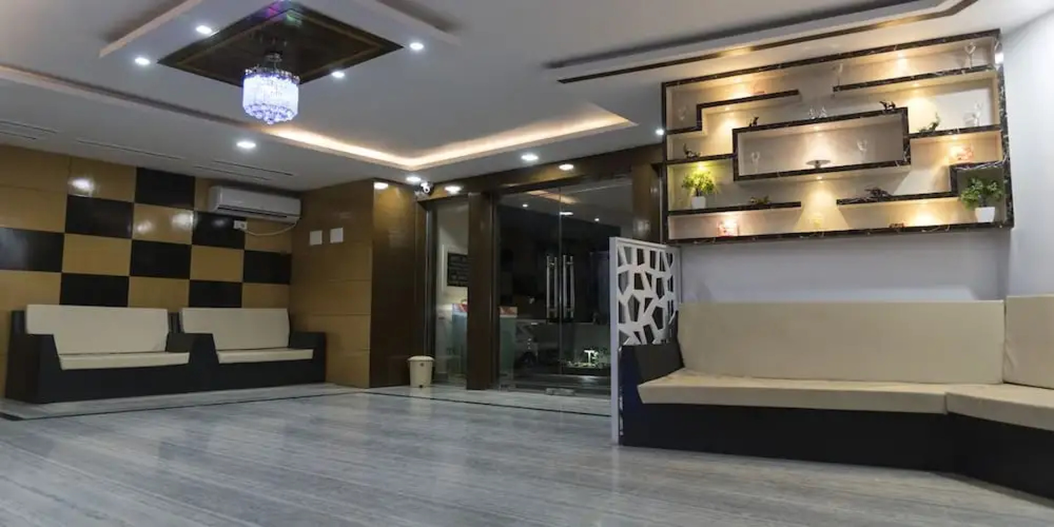 Rajhans Hotel and Resort