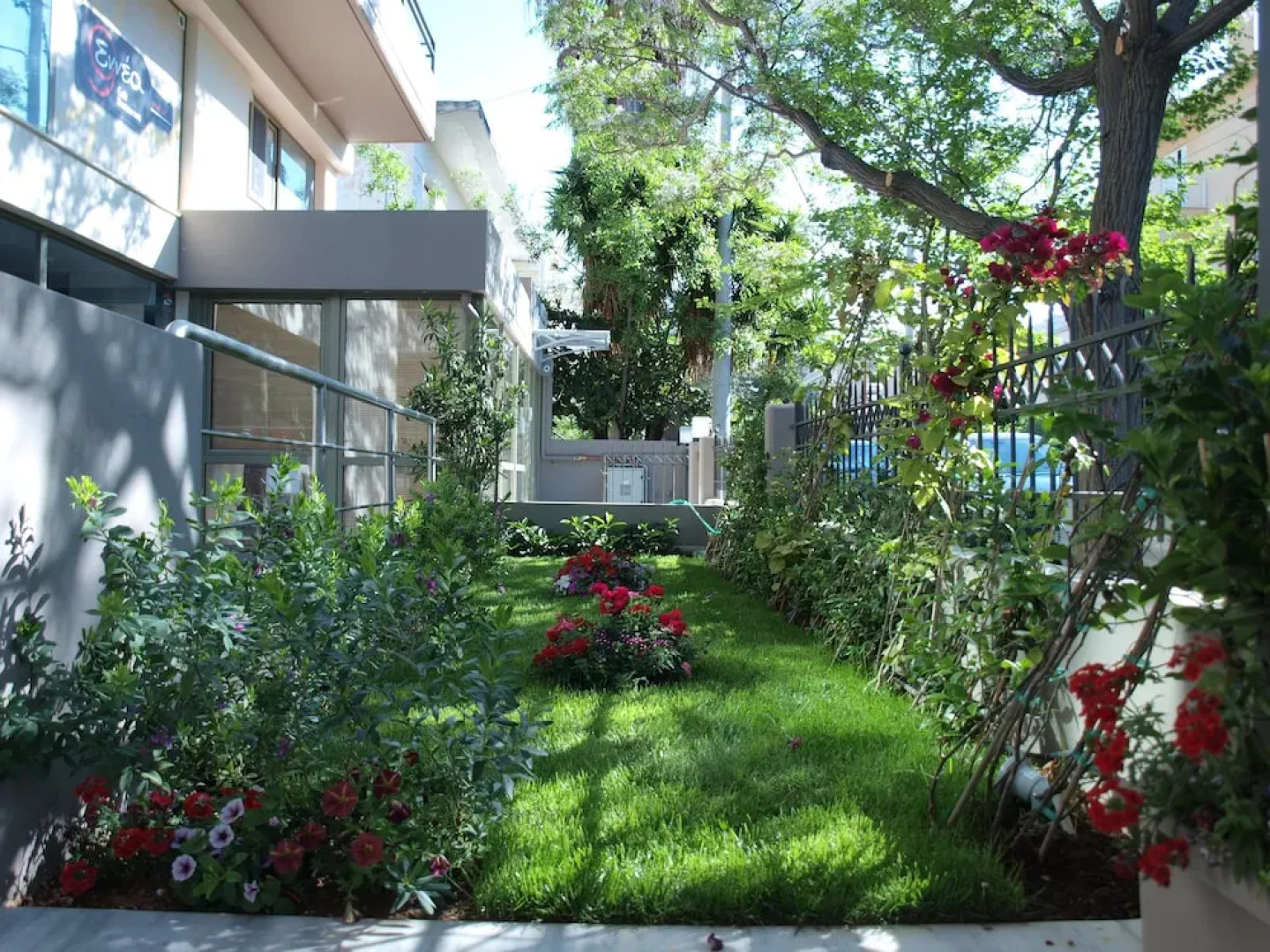 Elements Rooms and Apartments