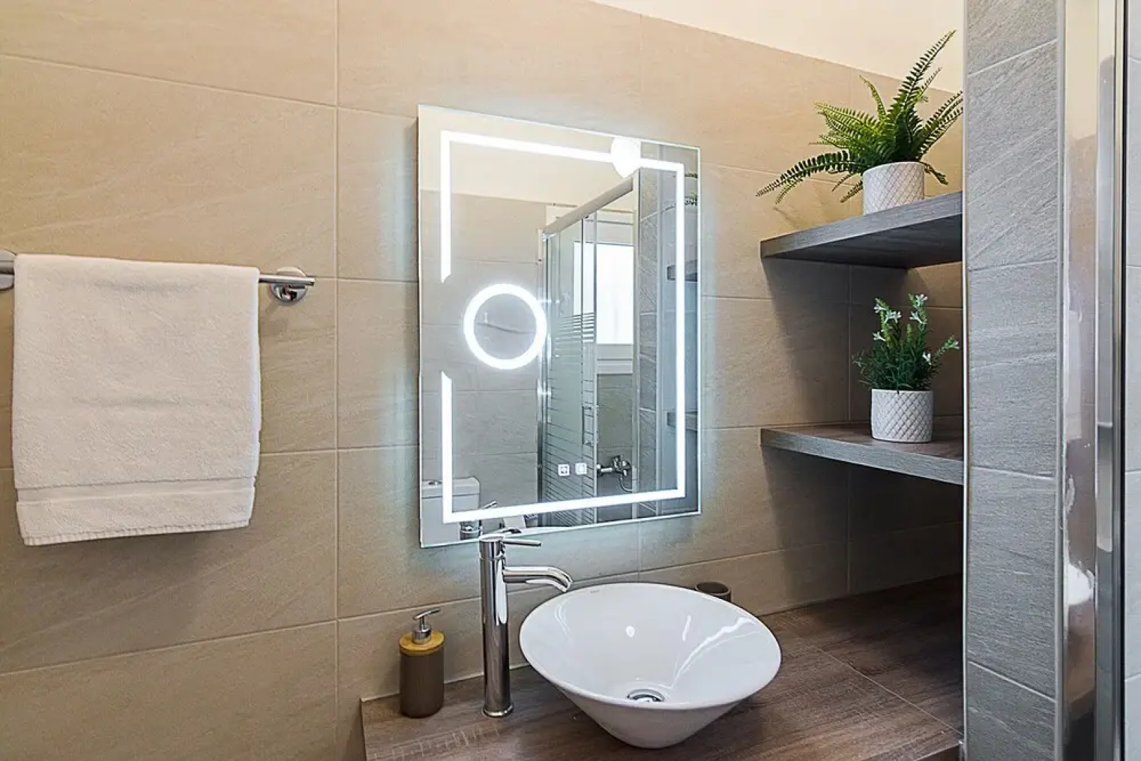 Comfy flat in Cholargos