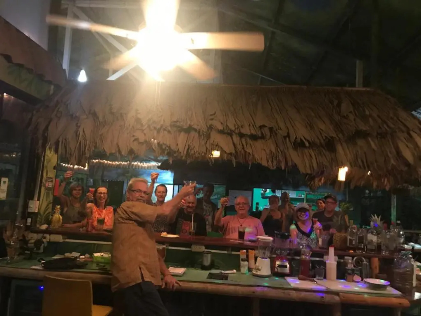 Palapa Hut Hostel & Camping