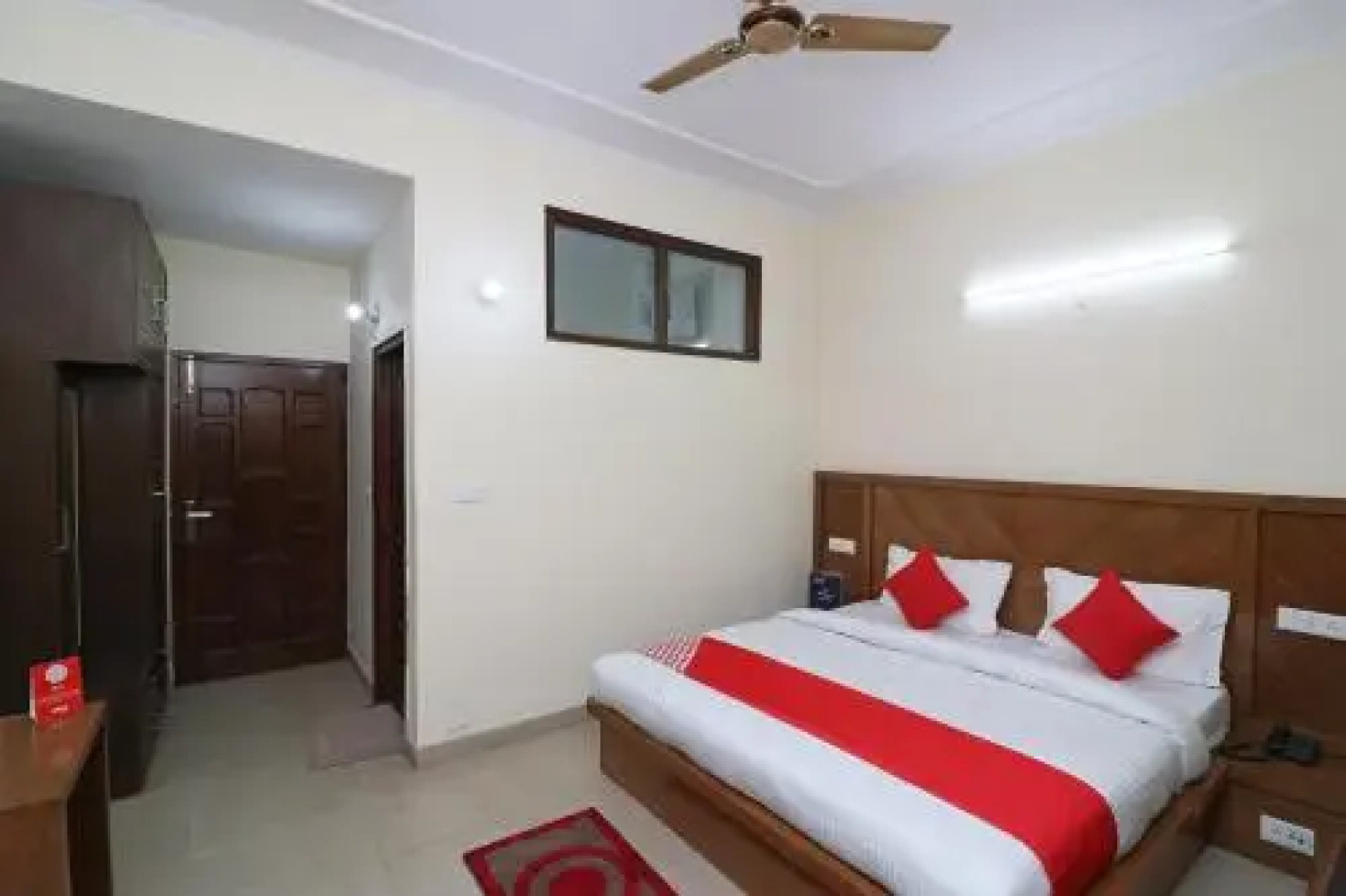 OYO 27648 Kasauli Greens