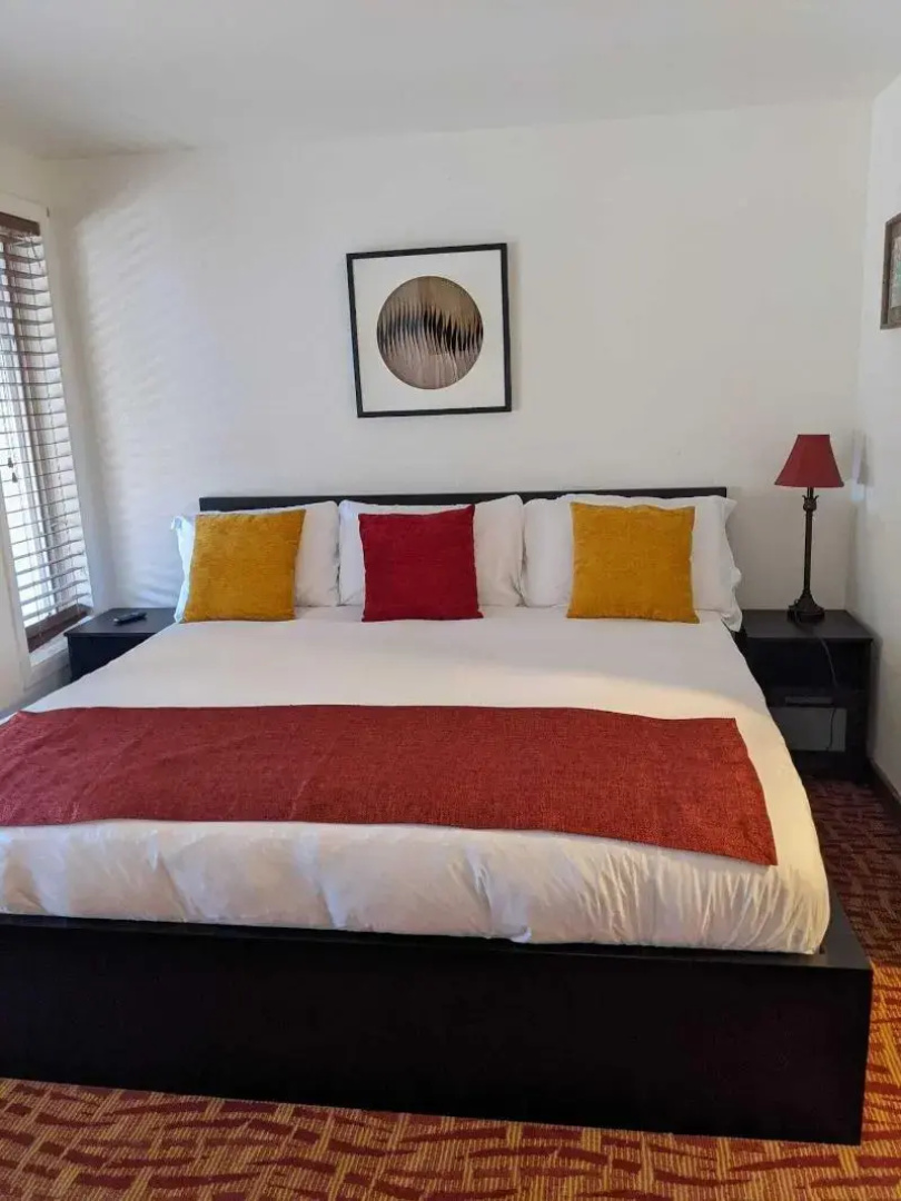 The Green Mountain Falls Lodge