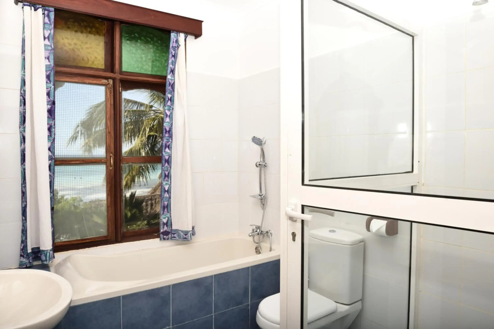 Mnarani Beach Cottages