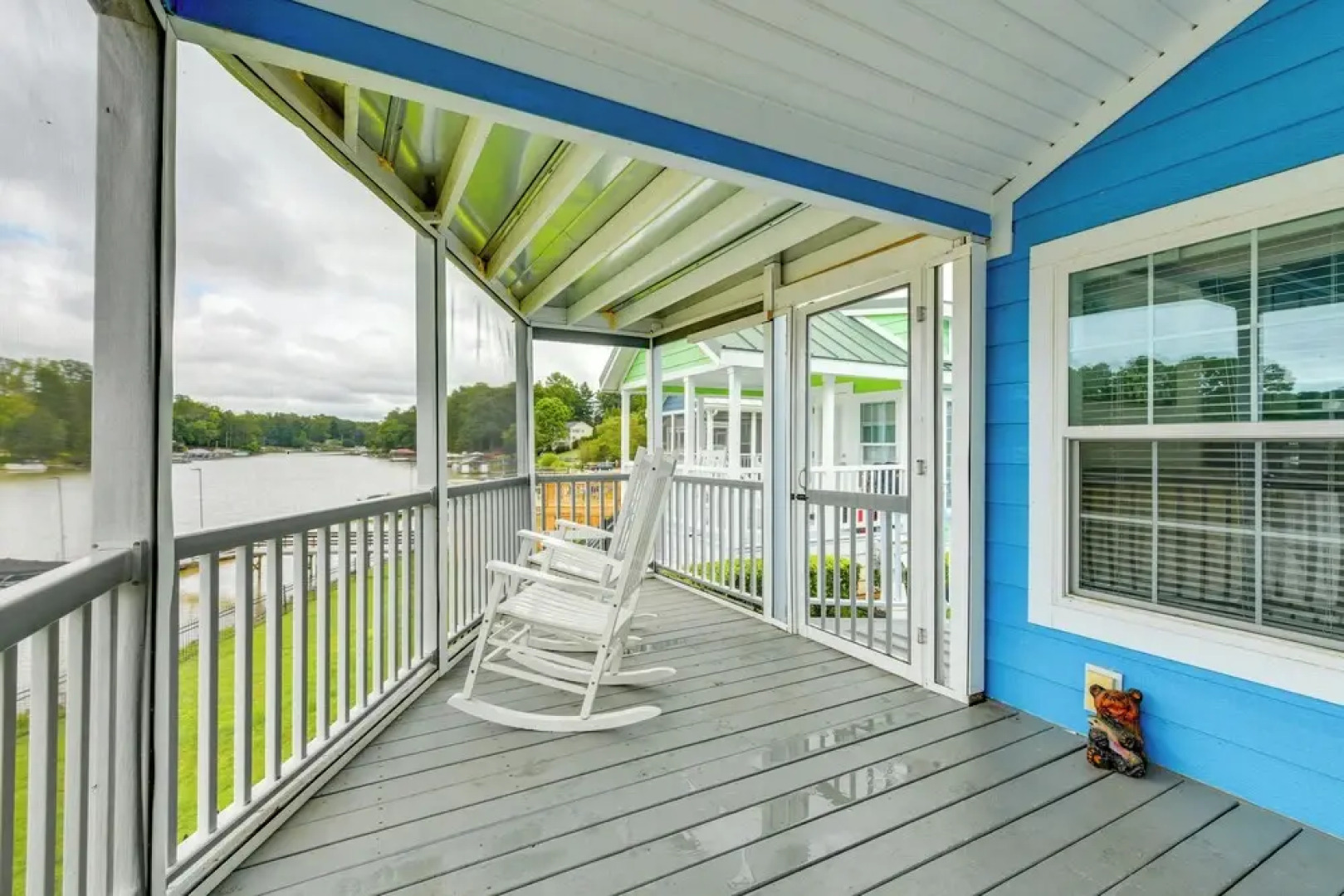 Waterfront Lake Norman Cabin w/ Screened Porch!