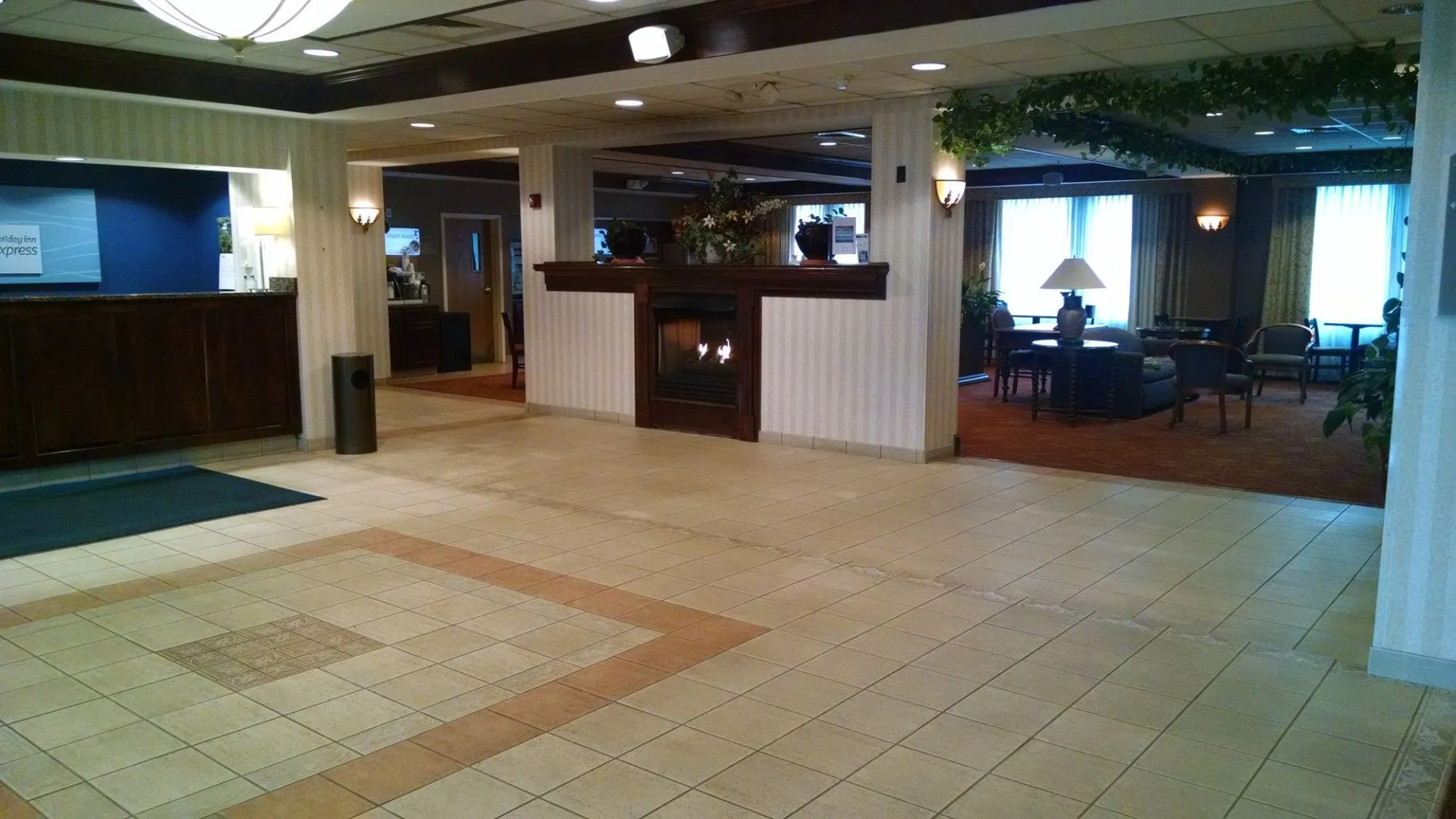 Holiday Inn Express Hotel & Suites Providence-Woonsocket by IHG