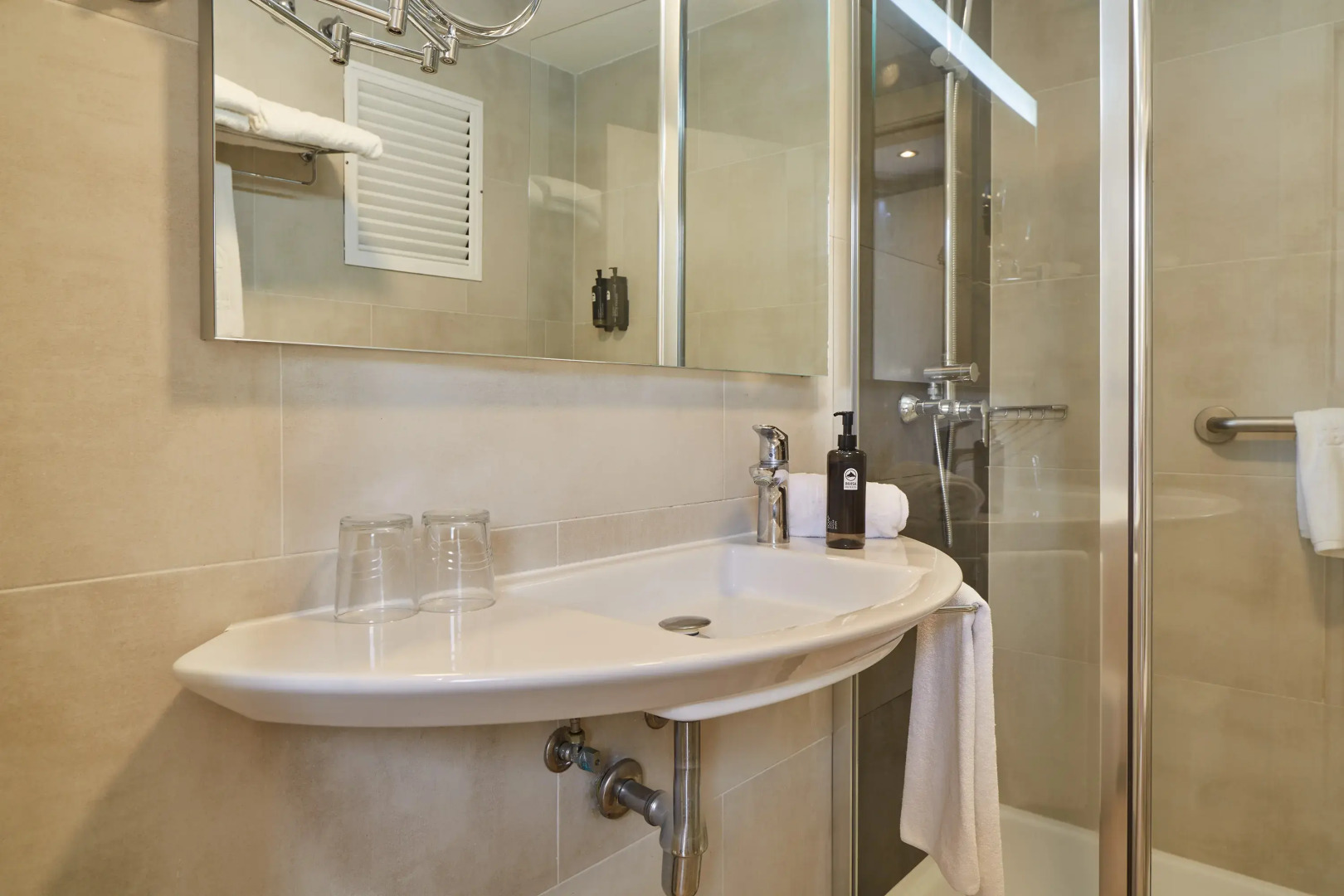 Invisa Hotel Club Cala Blanca