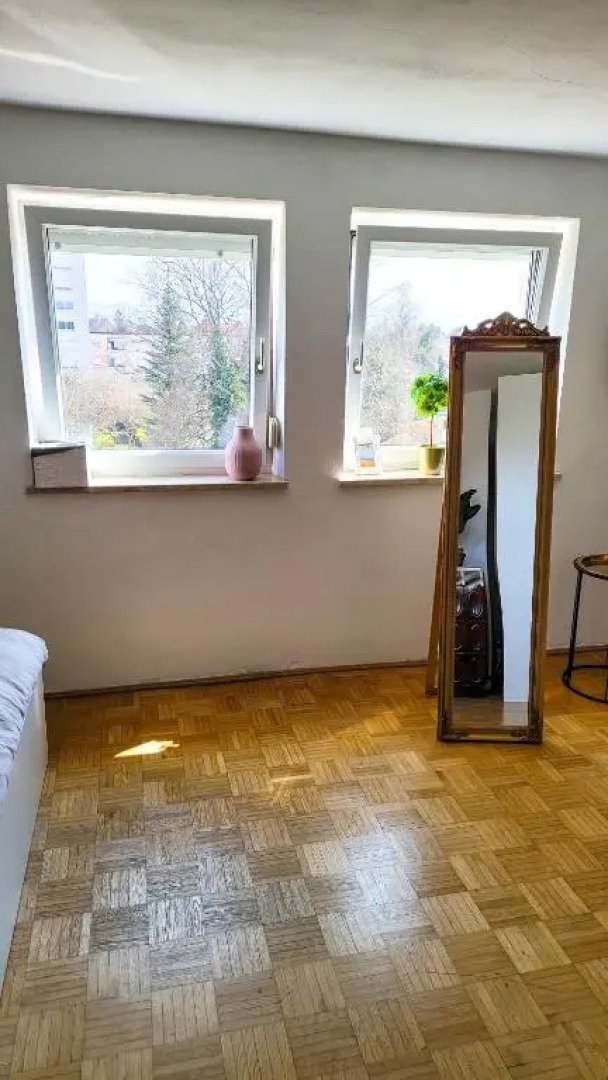 DG Links -Wunderschöne 40m² große City Wohnung nähe Salzburg
