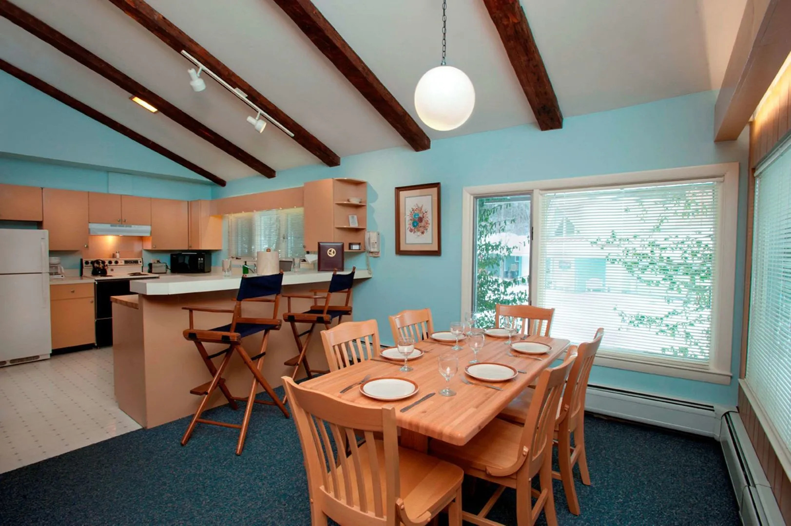 Bluebird Cady Hill Lodge