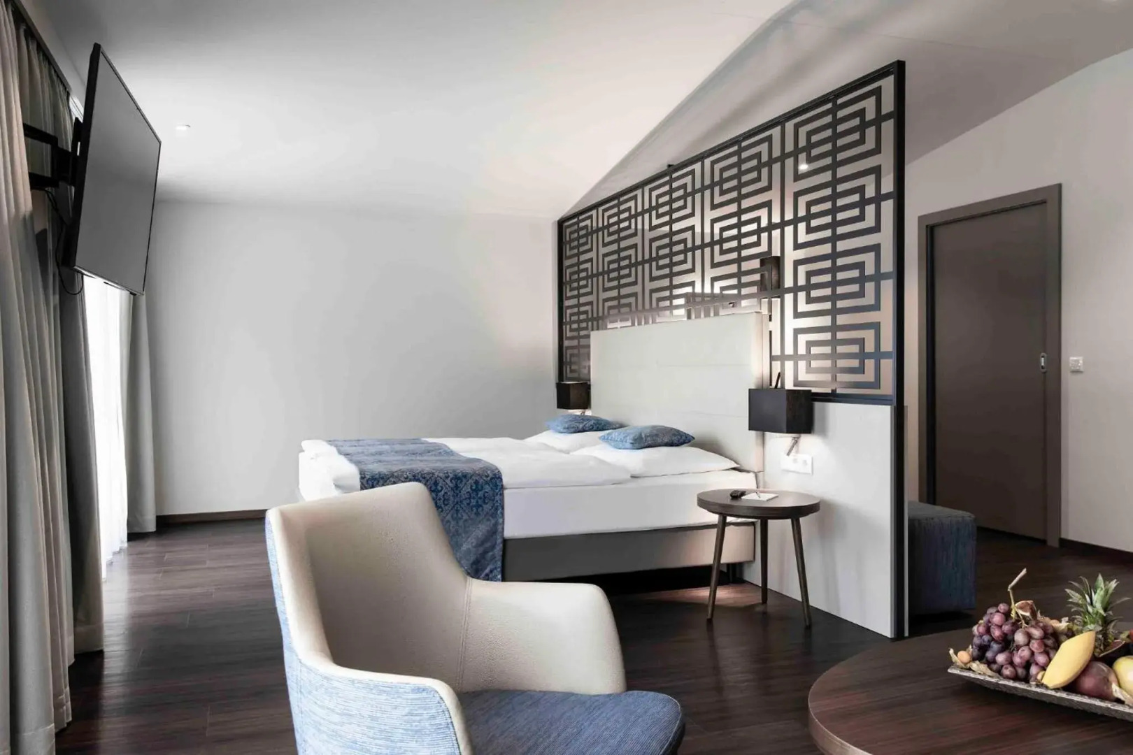 NUHR Medical - Hotel & Restaurant