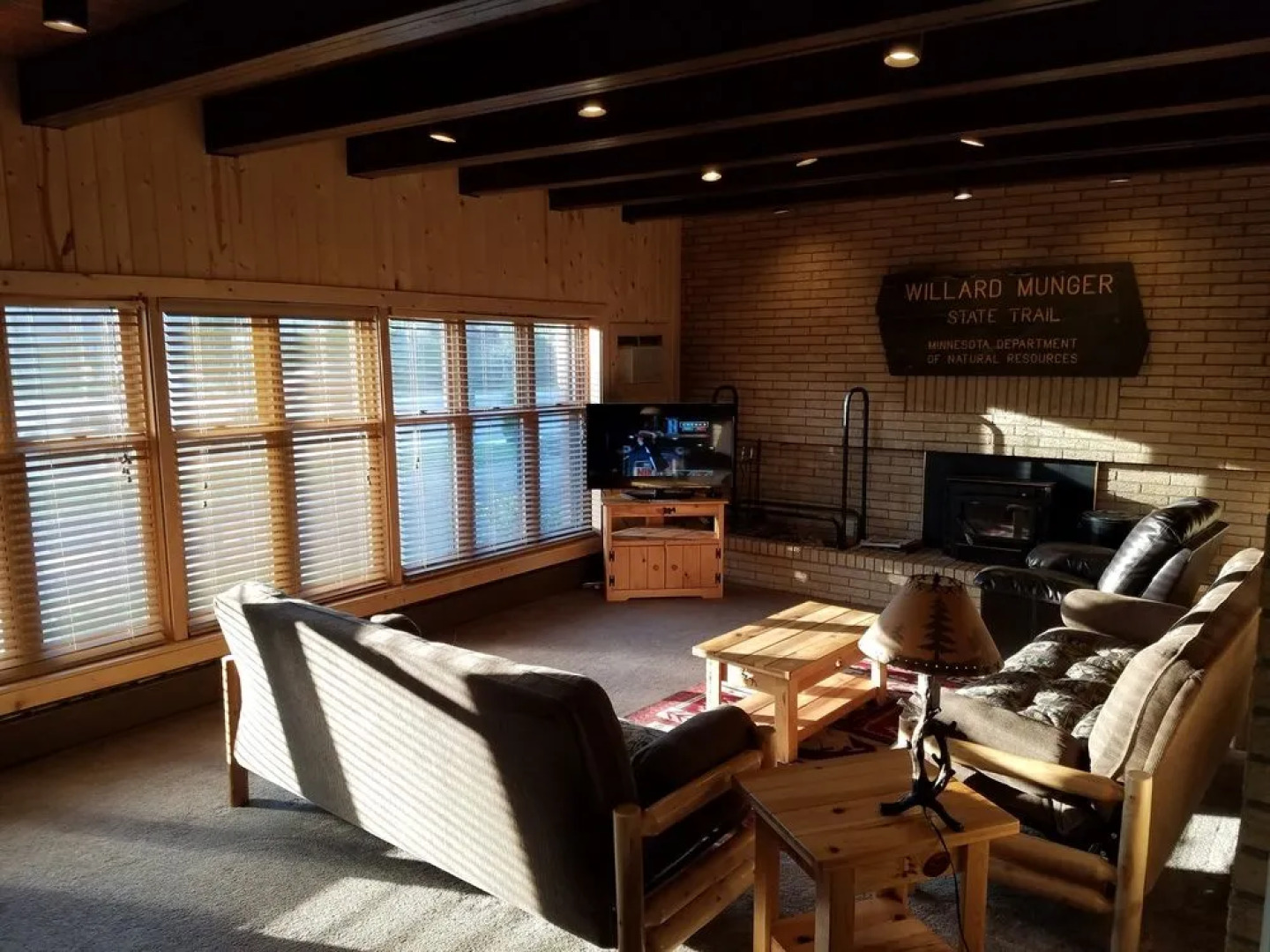 The Willard Munger Inn