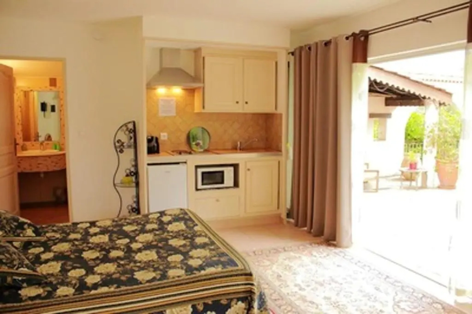 Studio avec piscine partagee et terrasse amenagee a Sorbo Ocagnano a 4 km de la plage