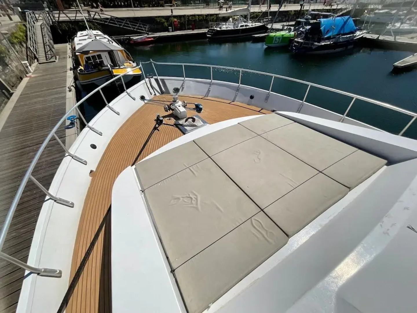 Exclusive Yacht With a Roof Terrace