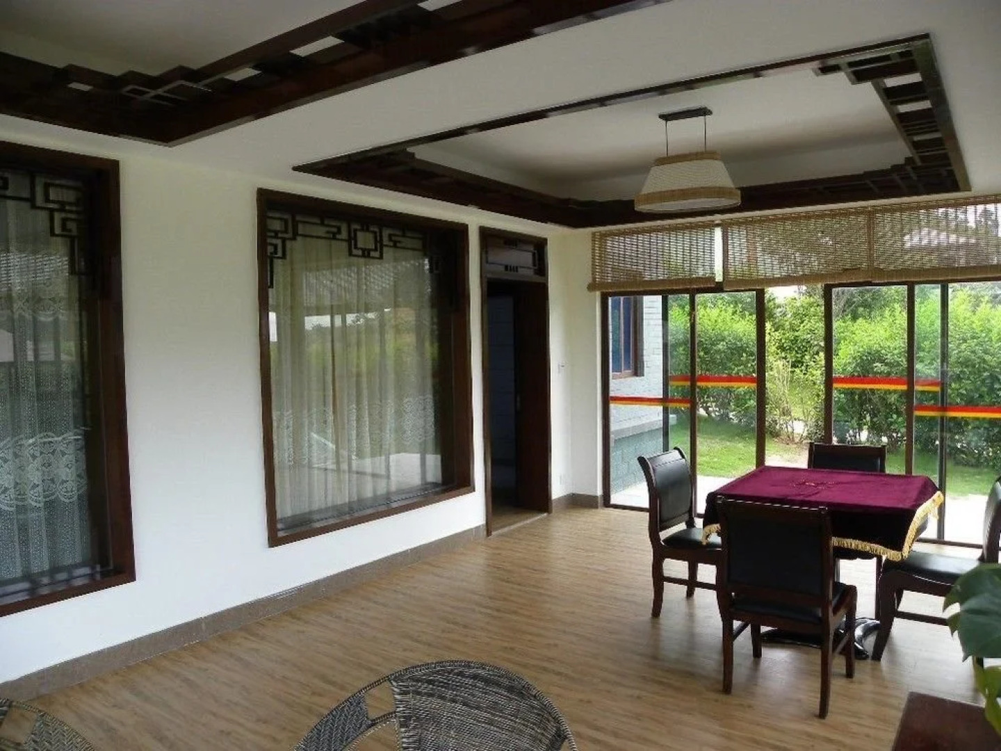 Salt Water Hot Spring Mountain Villa