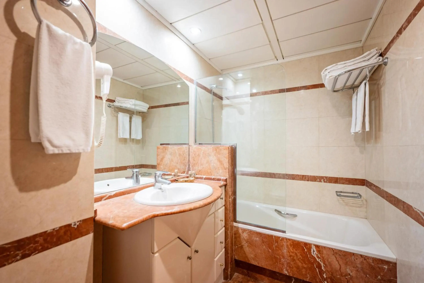 Апарт-отель Suites Marina