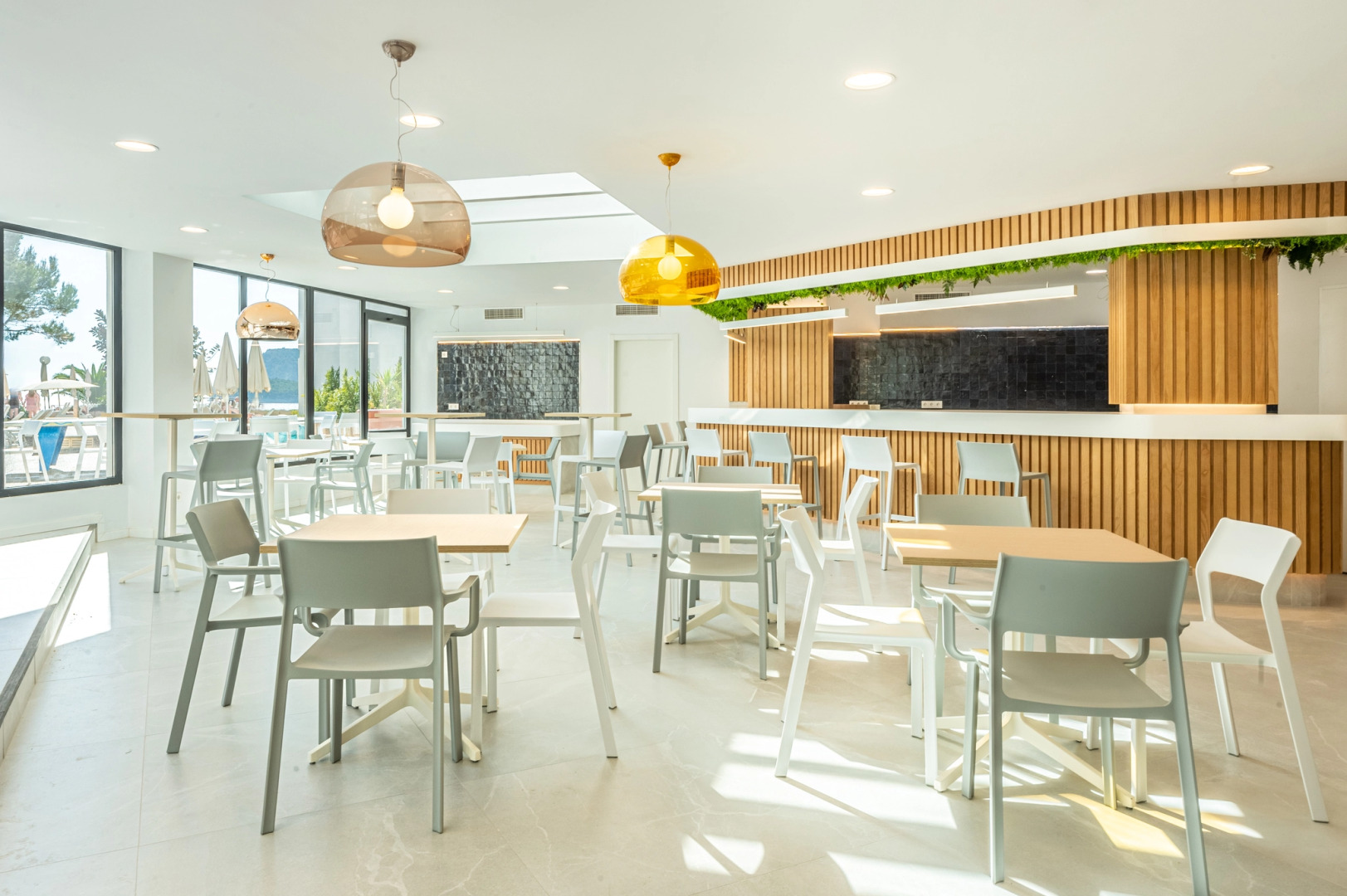 Отель Vibra Beverly Playa