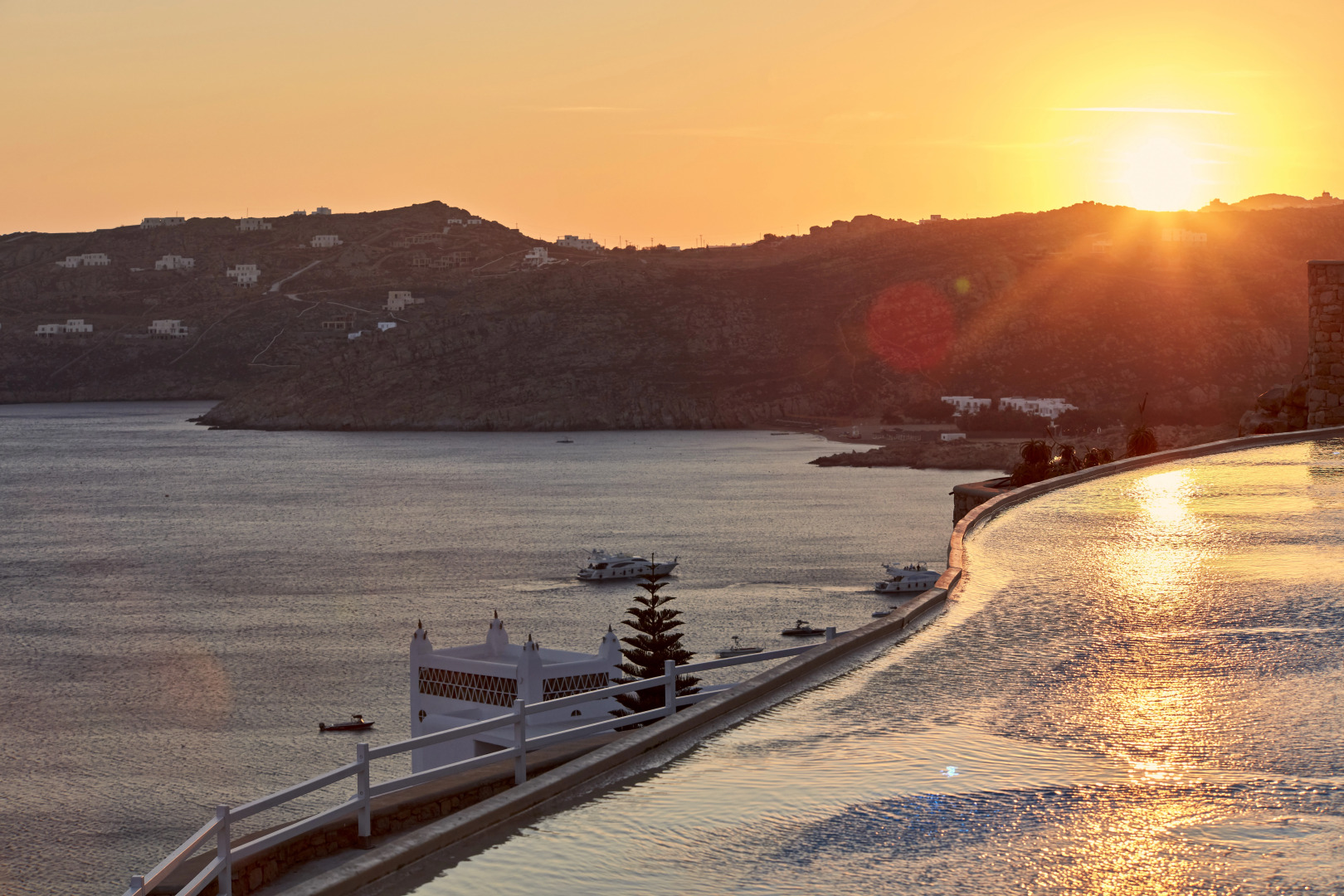 Villa Panormos (by Myconian Collection)