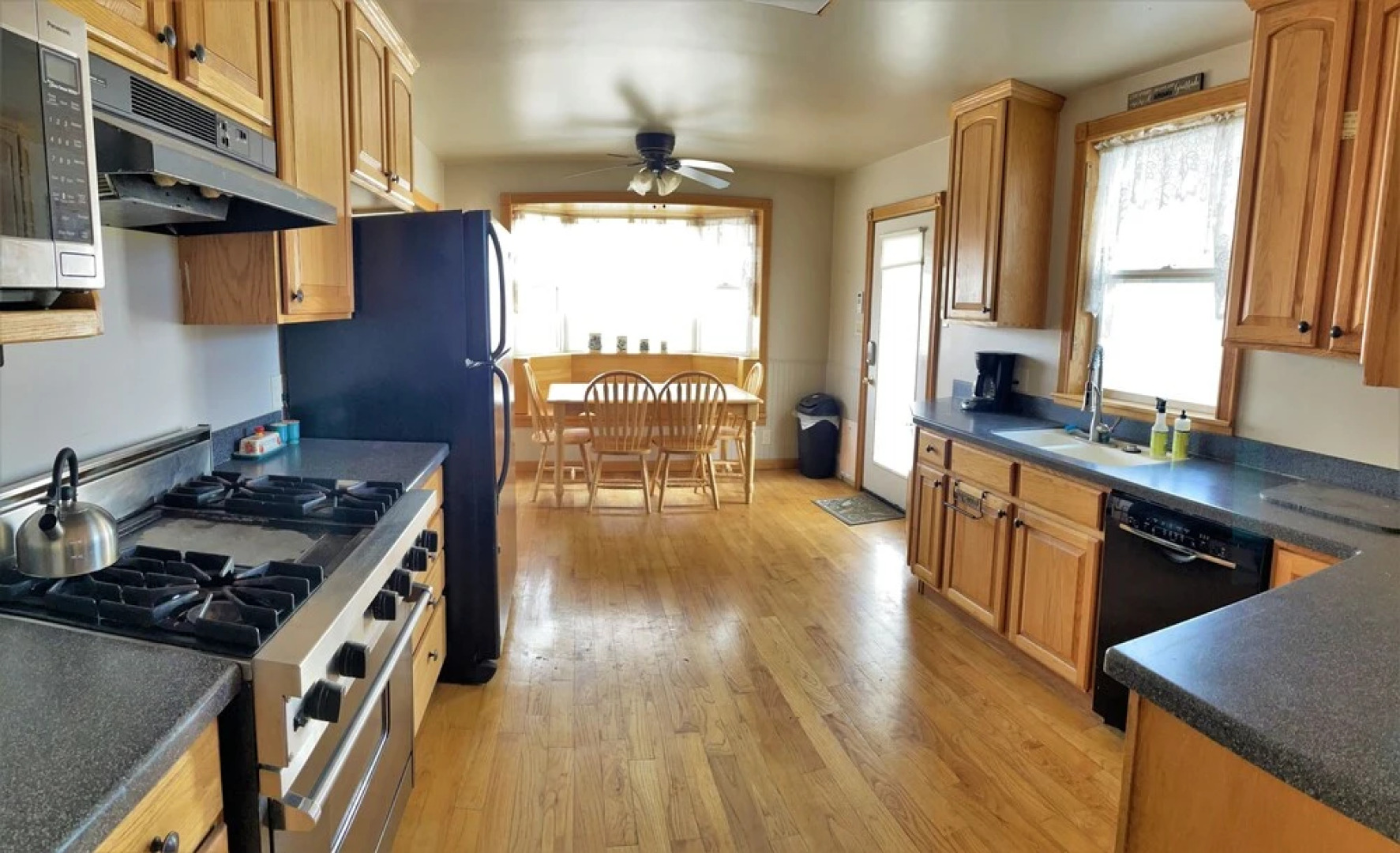 The Midvale House 4 Bedroom Home by Redawning