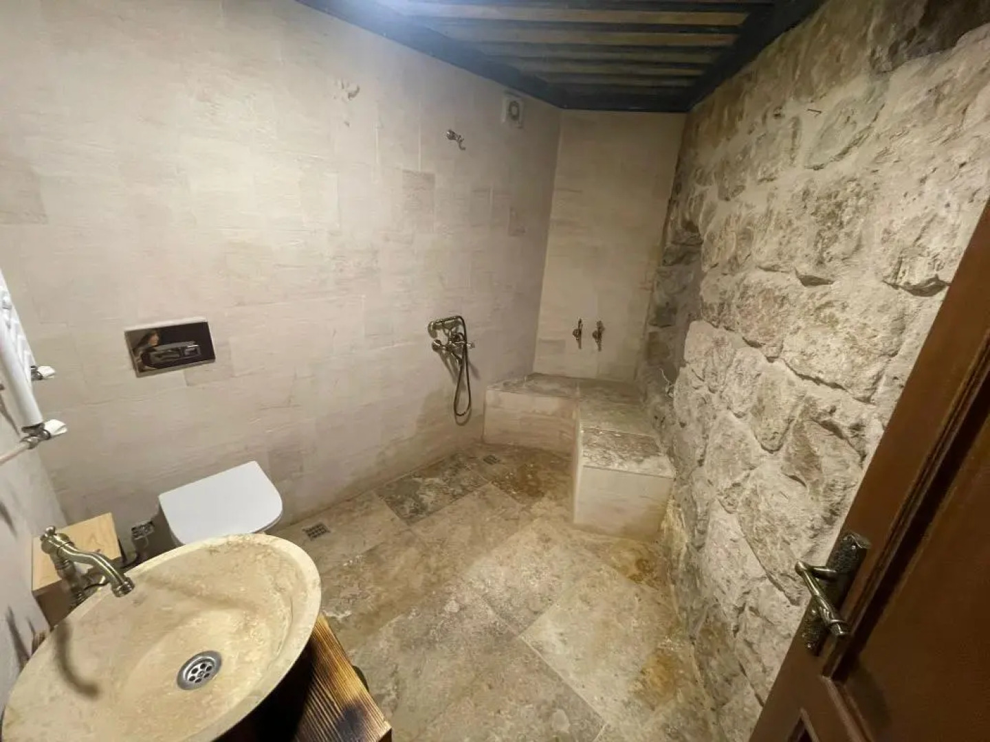 Lubberona Cave Cappadocia