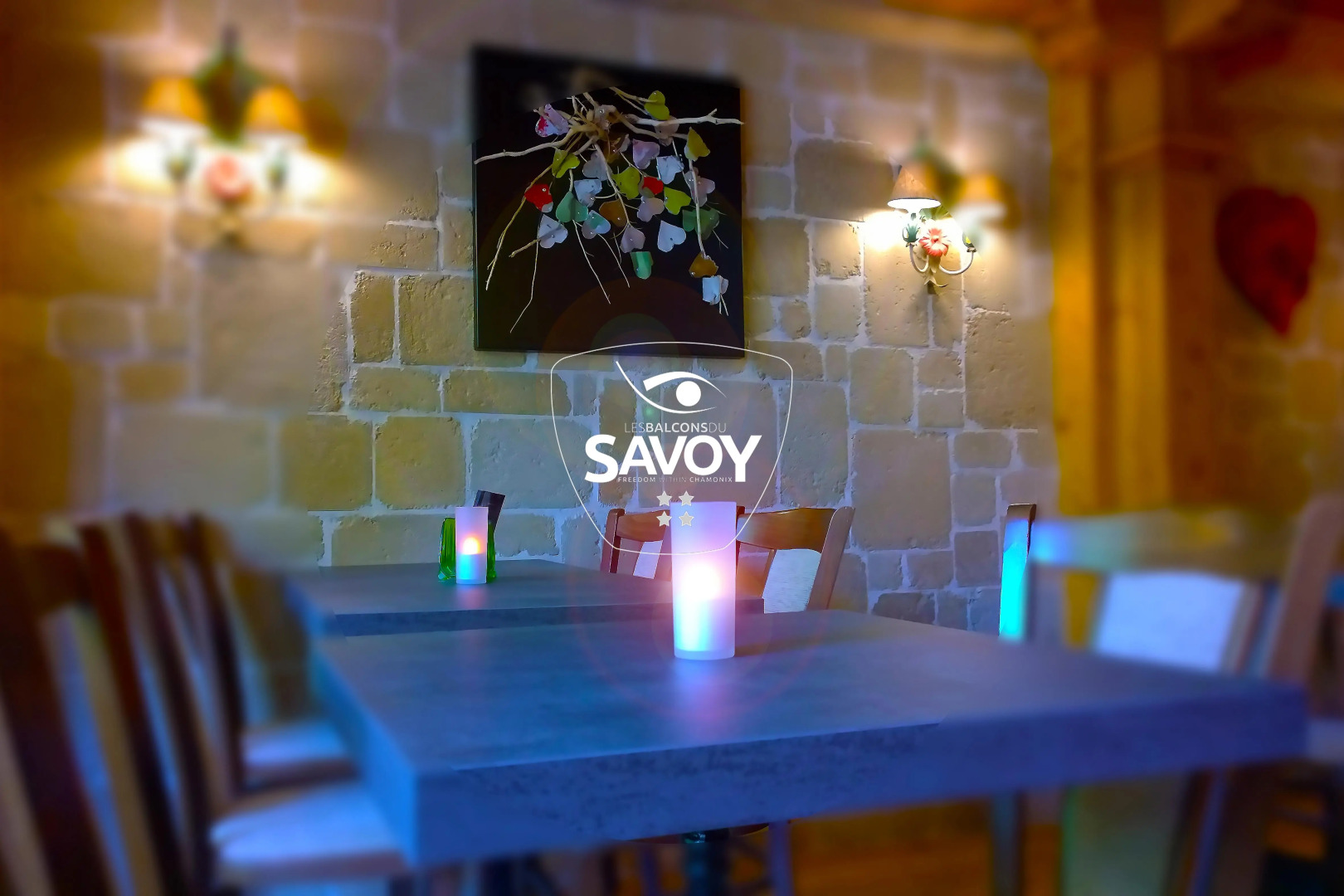 Les Balcons du Savoy