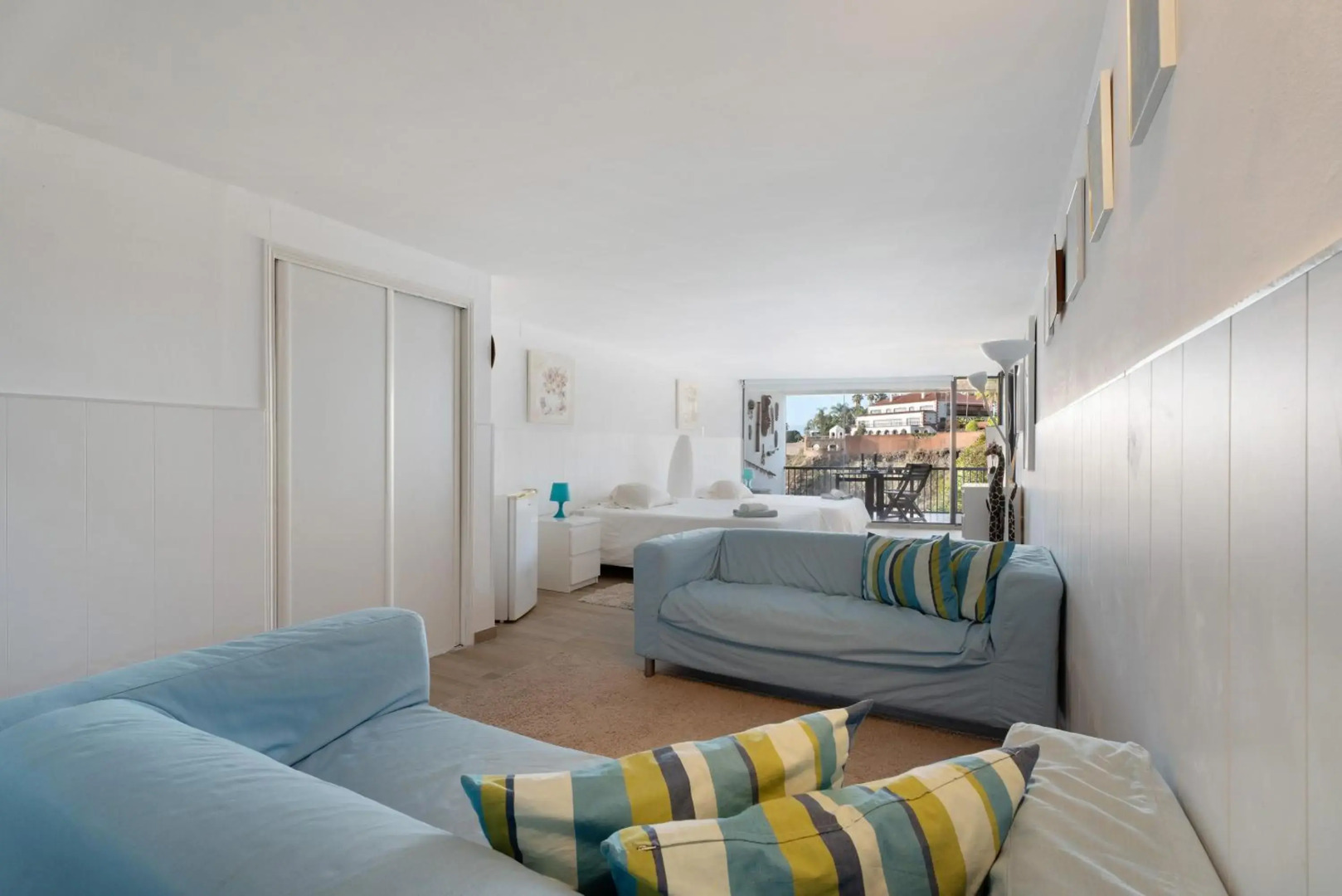 VILLA BAHIA DE MICHEL, Piscina climatizable, Free Wifi, BBQ