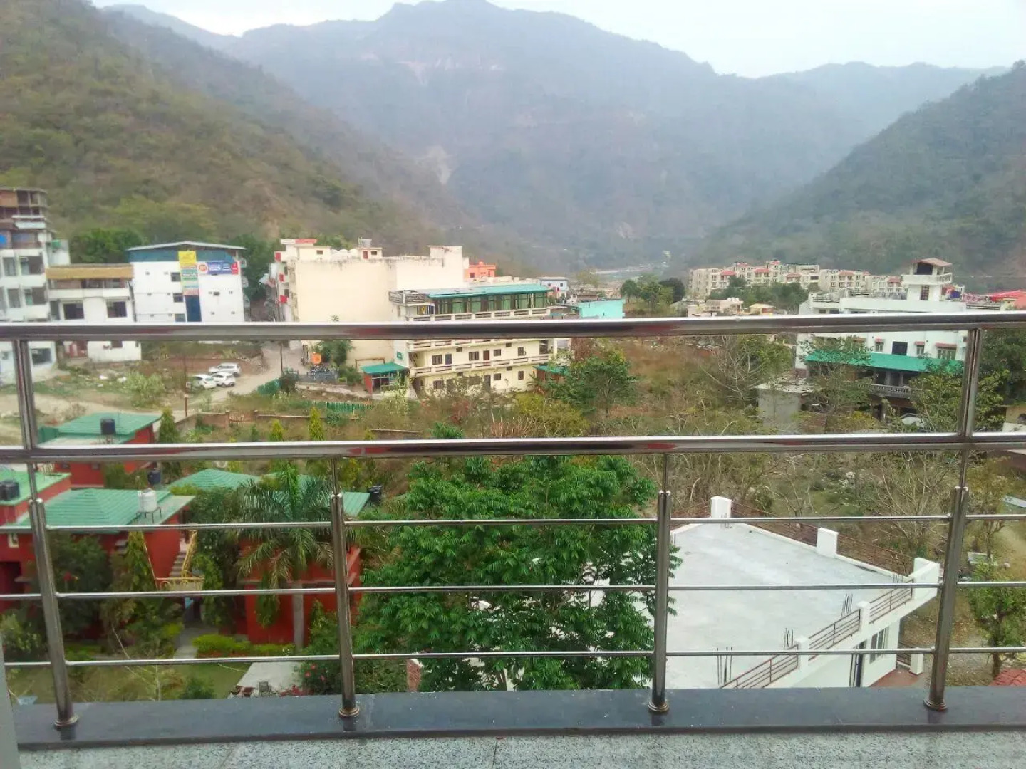 FabHotel Om Shivaay Inn