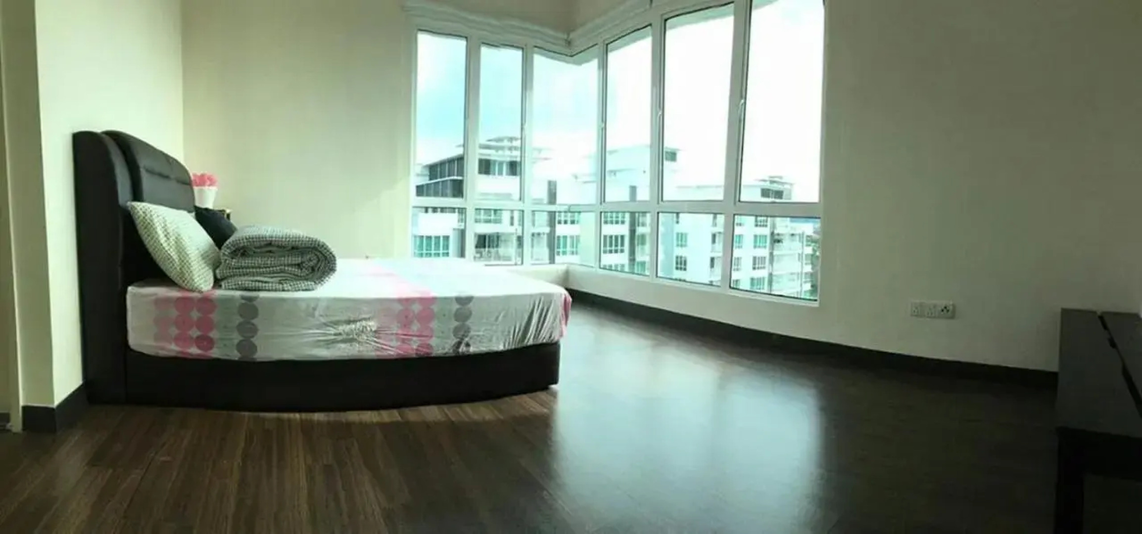 Sandakan Spacious and Comfortable Pool View Condo