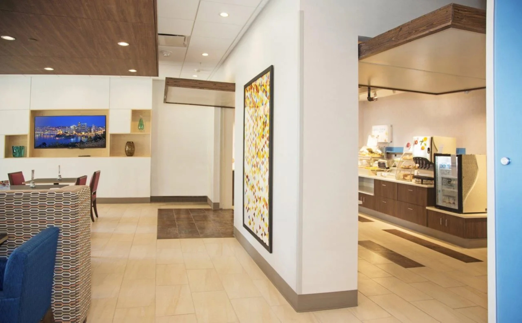 Holiday Inn Express & Suites Pittsburgh North Shore by IHG